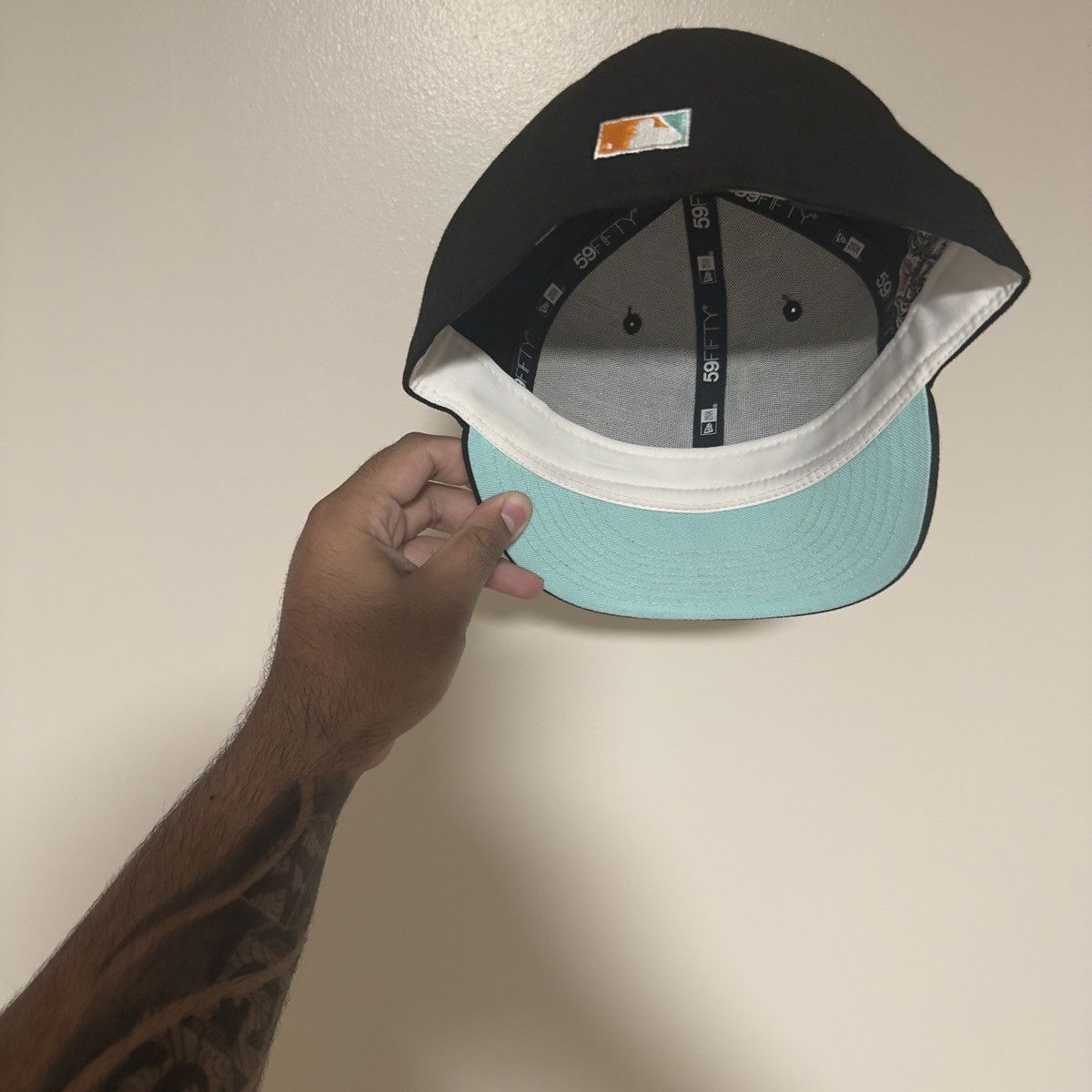 Hat Club La Tiffany Blue Female Fitteds Collection 71/2 Size ONE SIZE - 3 Thumbnail