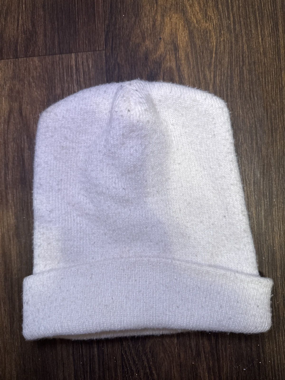 Other Black, White, and Red Beanie Size ONE SIZE - 3 Thumbnail