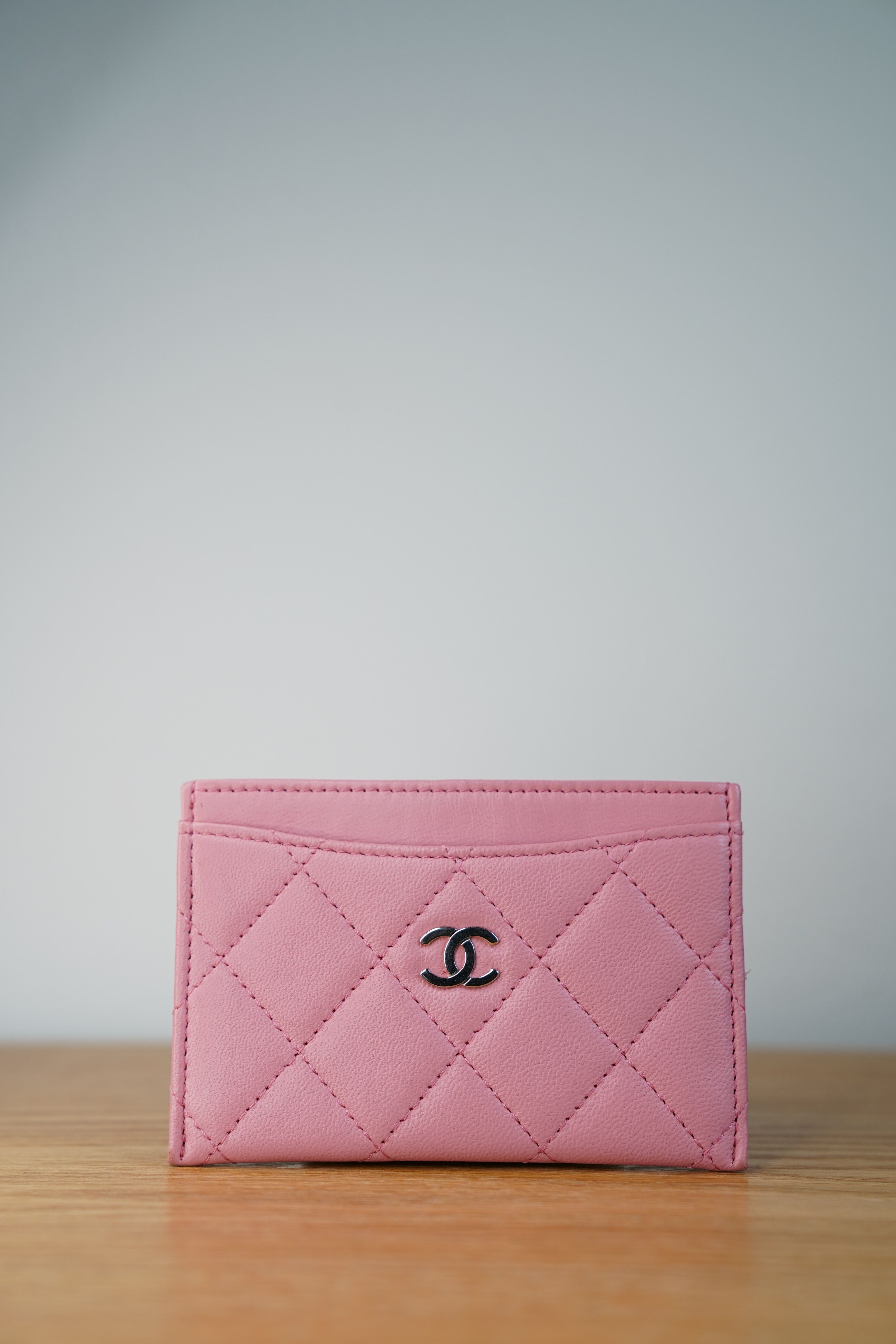 Chanel Chanel Classic Card Holder Quilted Caviar Pink Size ONE SIZE - 1 Thumbnail