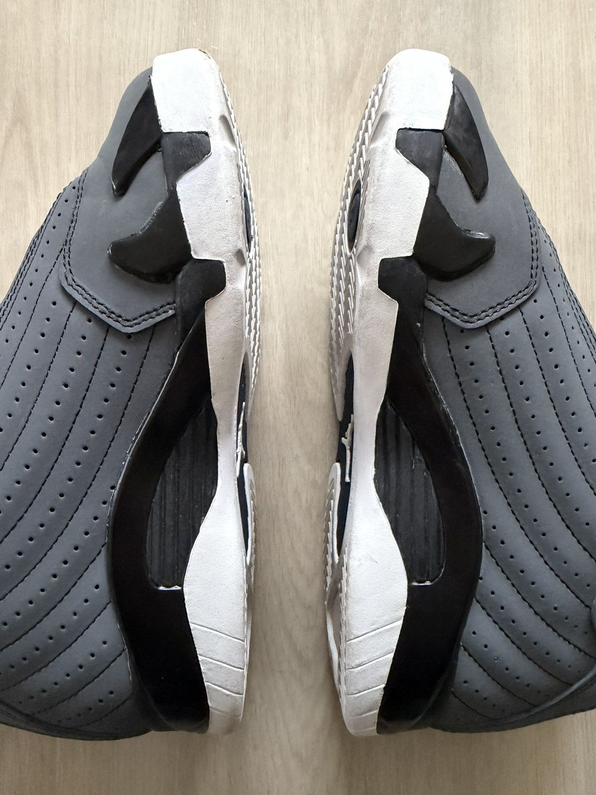 Jordan Brand 2011 Nike Air Jordan 14 Retro Midnight 312091-011 sz 2y Size US 4.5 / IT 34.5 - 5 Thumbnail