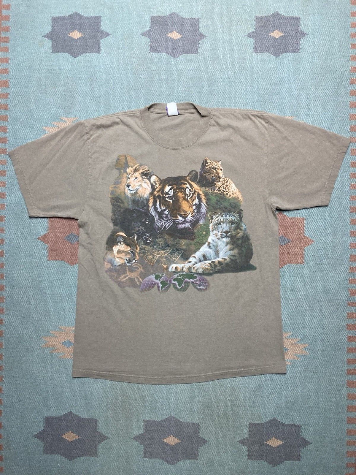 Vintage Vintage t shirt lions tigers animal nature tee cotton XL Size US XL / EU 56 / 4 - 1 Thumbnail
