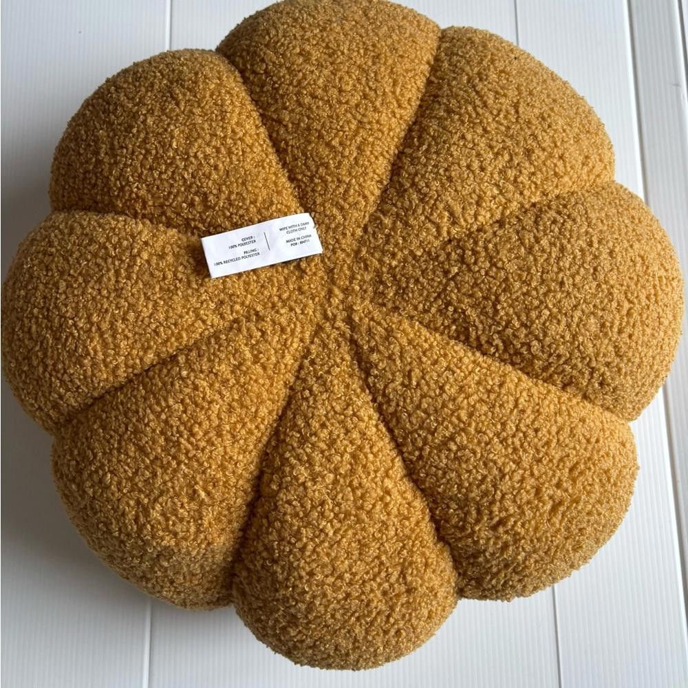 Designer Big Pumpkin Pillow from Simons Size ONE SIZE - 2 Thumbnail