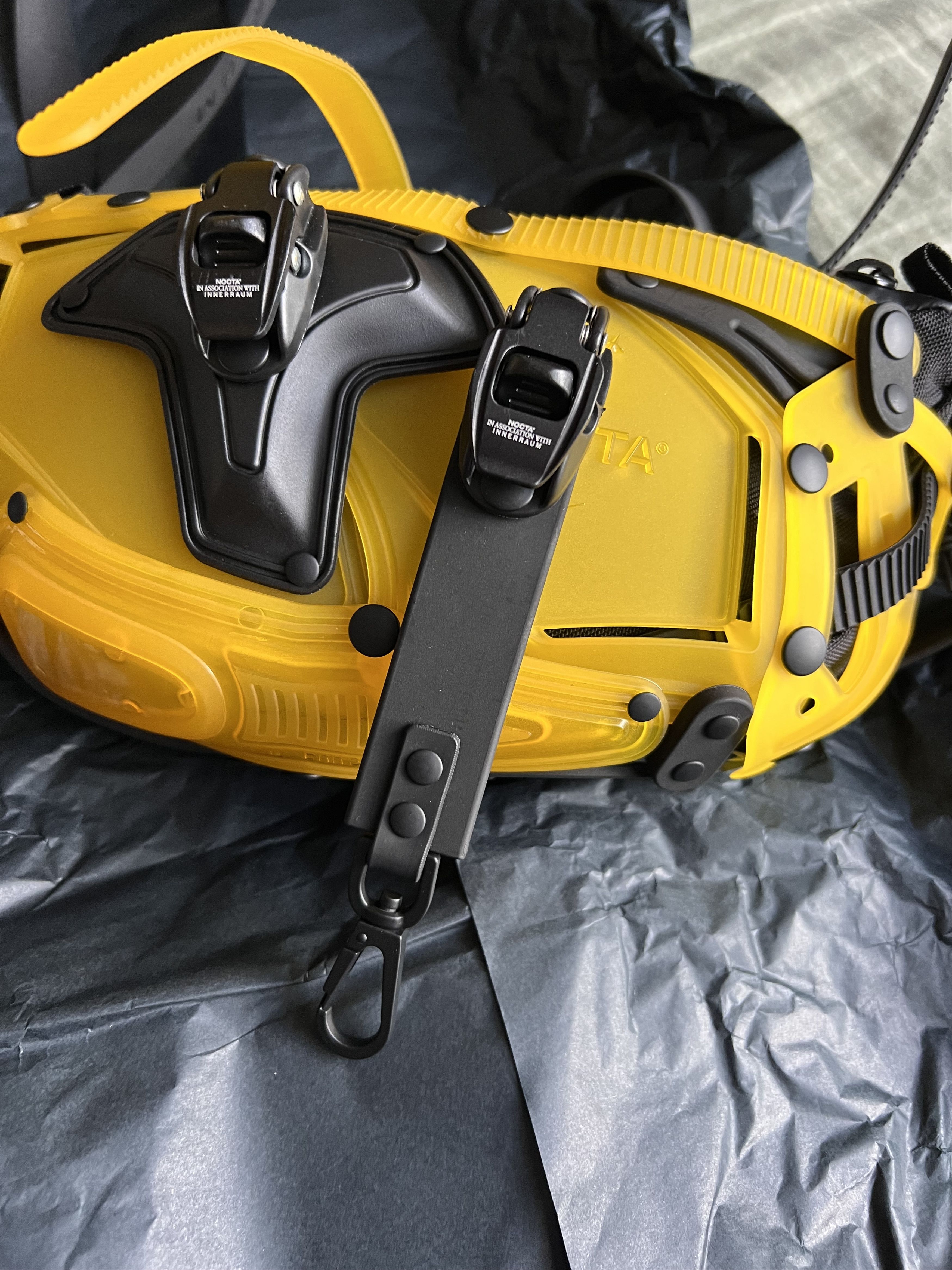 Innerraum F&F Nike NOCTA Innerraum Tour Bag in Black Yellow Size ONE SIZE - 10 Thumbnail