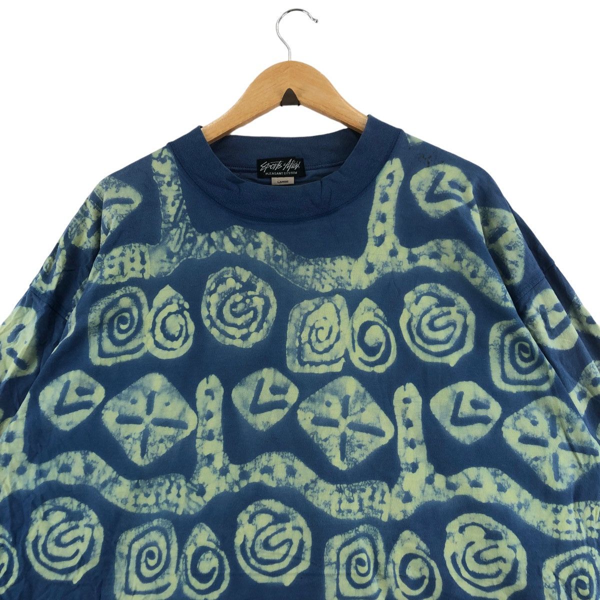 Vintage Vintage TORVION HAWAII SURF Over Print Aztec Tee Shirt Art Size US L / EU 52-54 / 3 - 2 Thumbnail