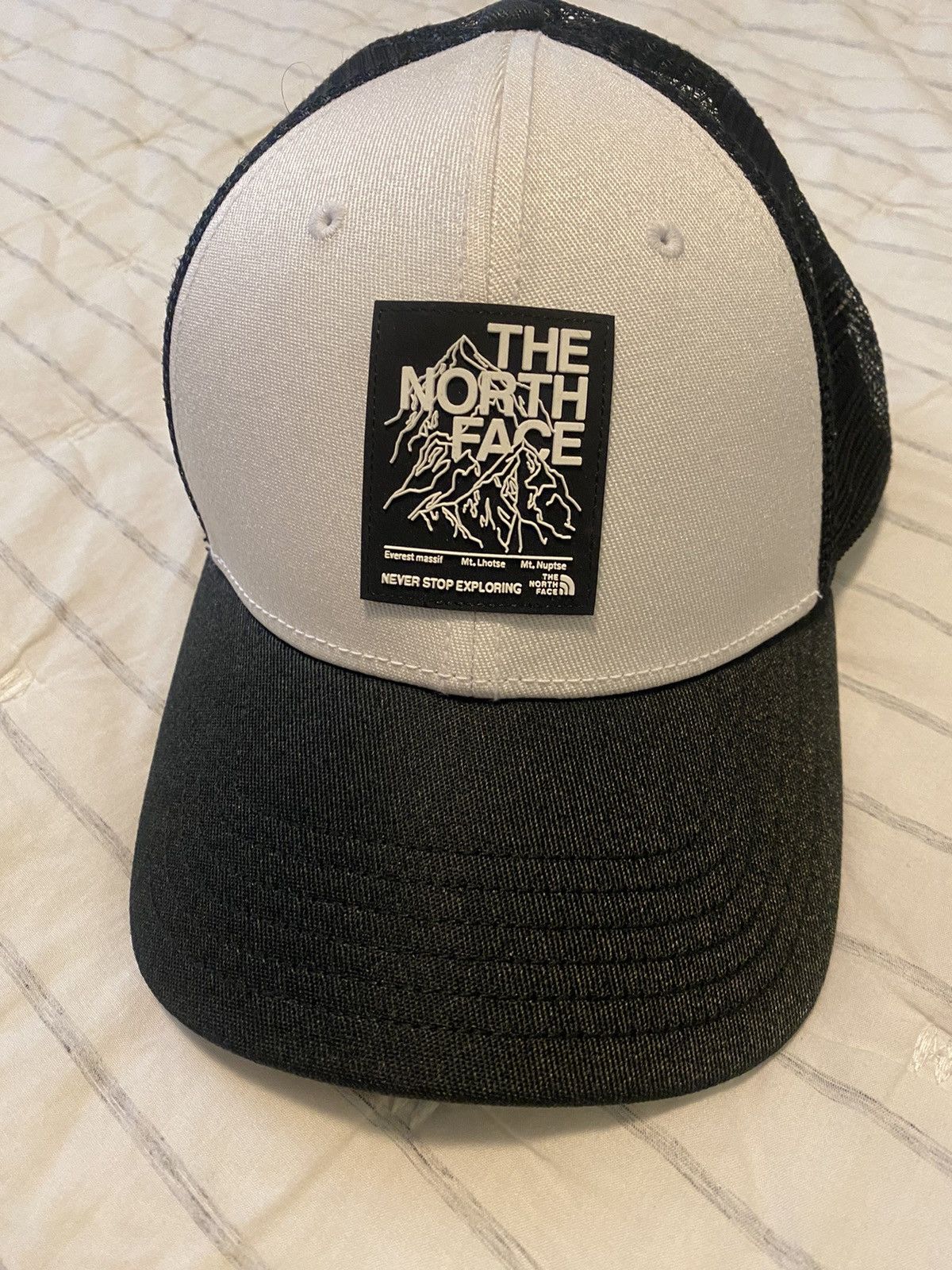 The North Face The North Face Mudder Trucker Hat Black/White NWT Size ONE SIZE - 2 Thumbnail