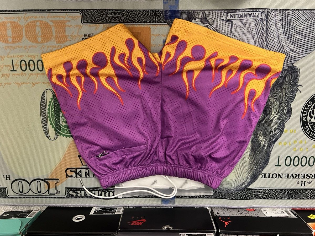 Other Snow Day Shorts Size US 34 / EU 50 - 2 Thumbnail
