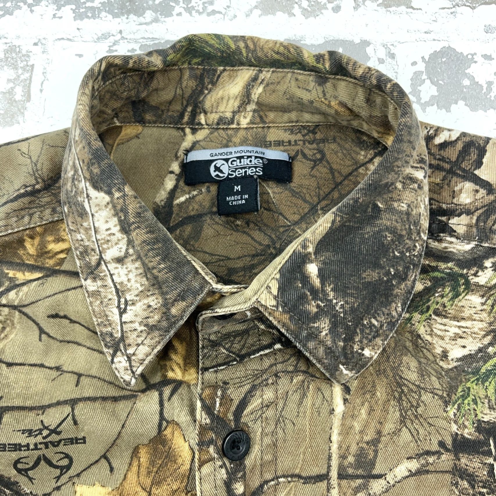 Realtree VINTAGE RealTree Camo Shirt Men Medium Brown Button Up Twill Denim Guide Series VTG Y2K Size US M / EU 48-50 / 2 - 3 Thumbnail