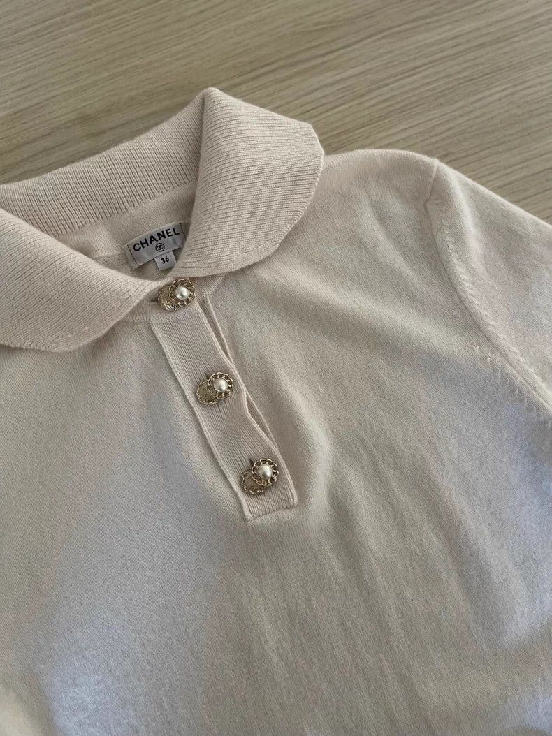 Chanel Chanel Beige cashmere pearl buckle short sleeves Size XS / US 0-2 / IT 36-38 - 4 Thumbnail