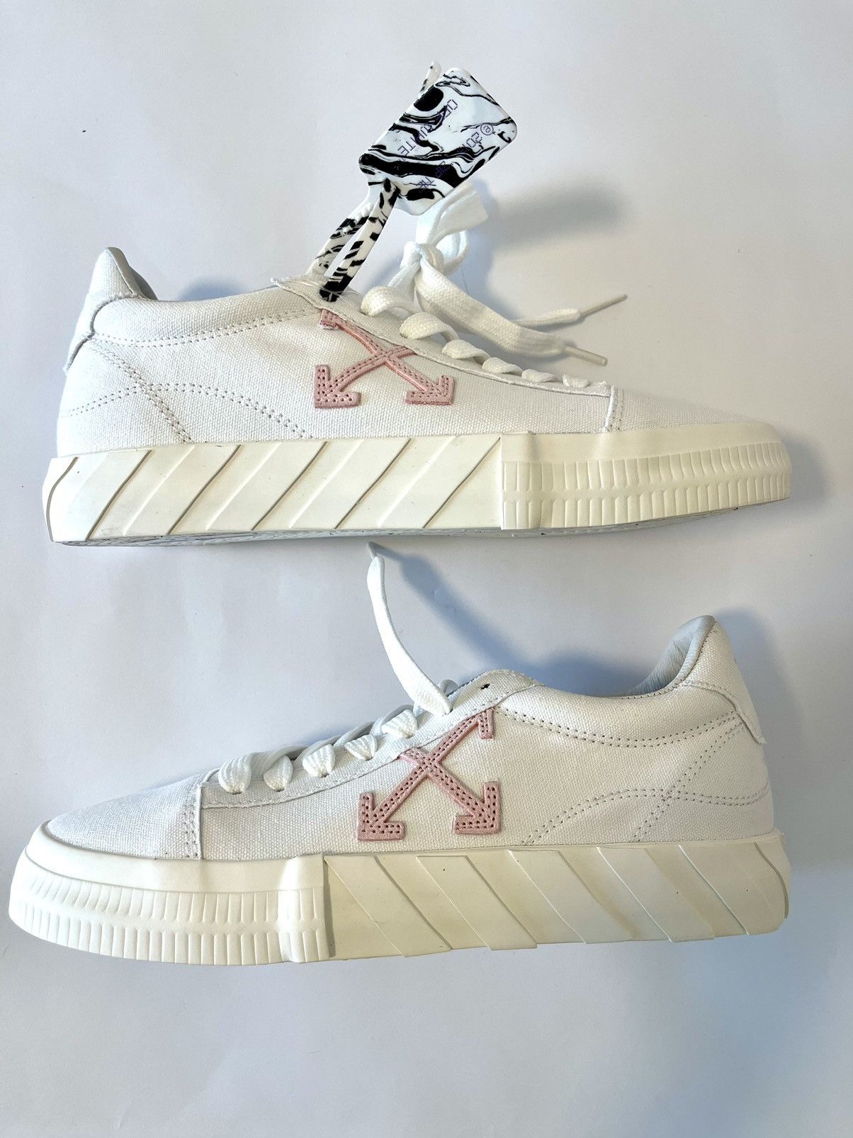 Off-White OFF-WHITE Vulc Low Eco Canvas White Pink FW21 Size US 10 / IT 40 - 2 Thumbnail