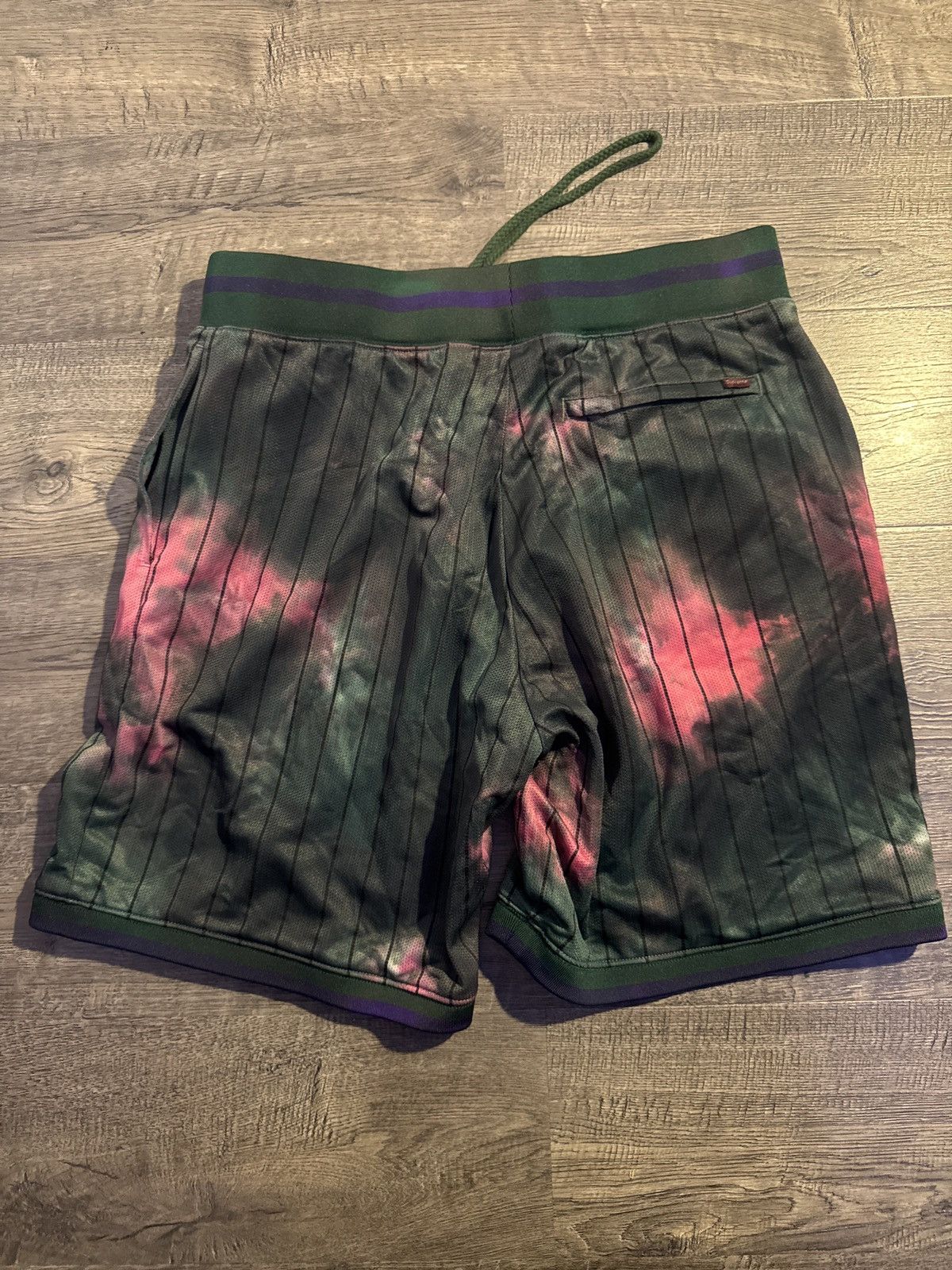 Supreme Tie Dye Basketball Shorts Size: S Size US 30 / EU 46 - 2 Thumbnail
