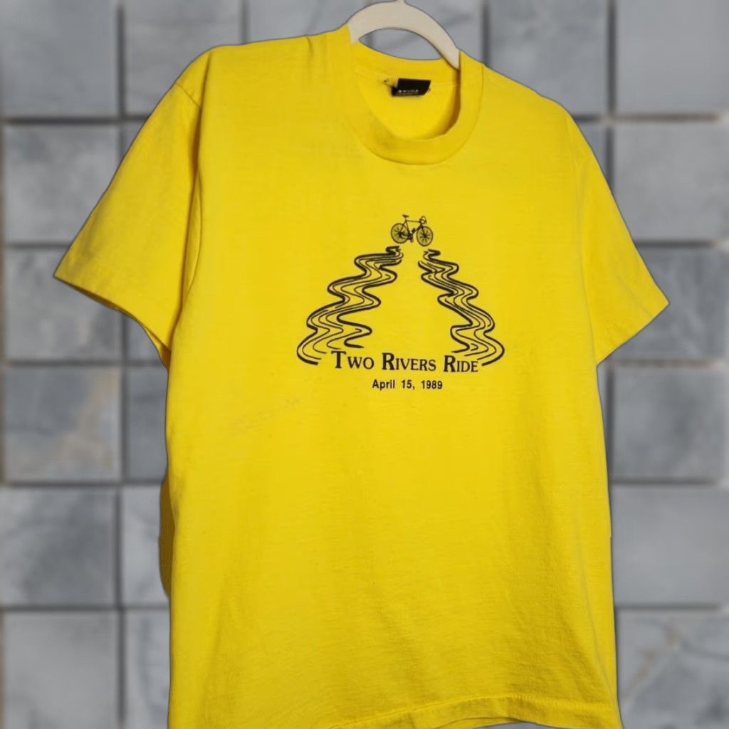 Vintage VINTAGE Screen Stars Shirt Unisex Adults Large Yellow 80s Two Rivers Bike Ride Marathon Race Screen Stars All Over Art Yellow 80s Vintage Size US L / EU 52-54 / 3 - 1 Thumbnail