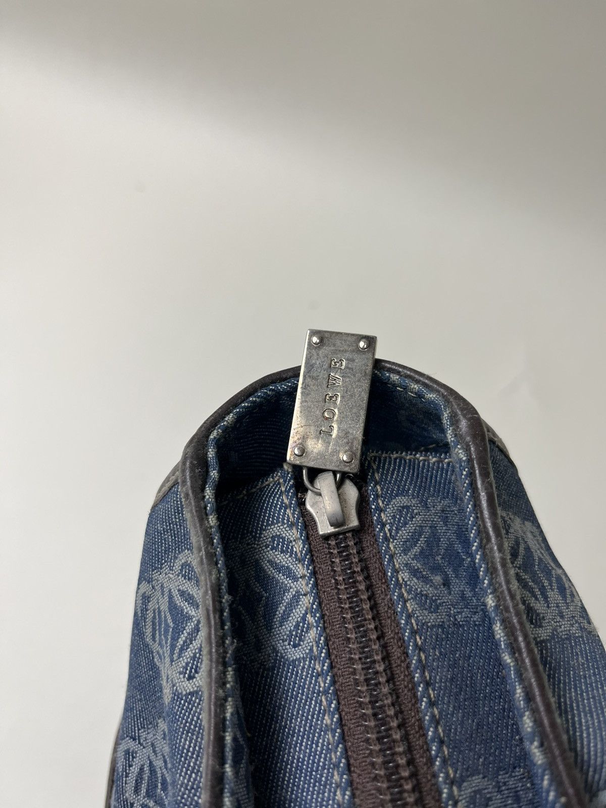 Loewe Loewe Anagram Handbag Size ONE SIZE - 6 Thumbnail