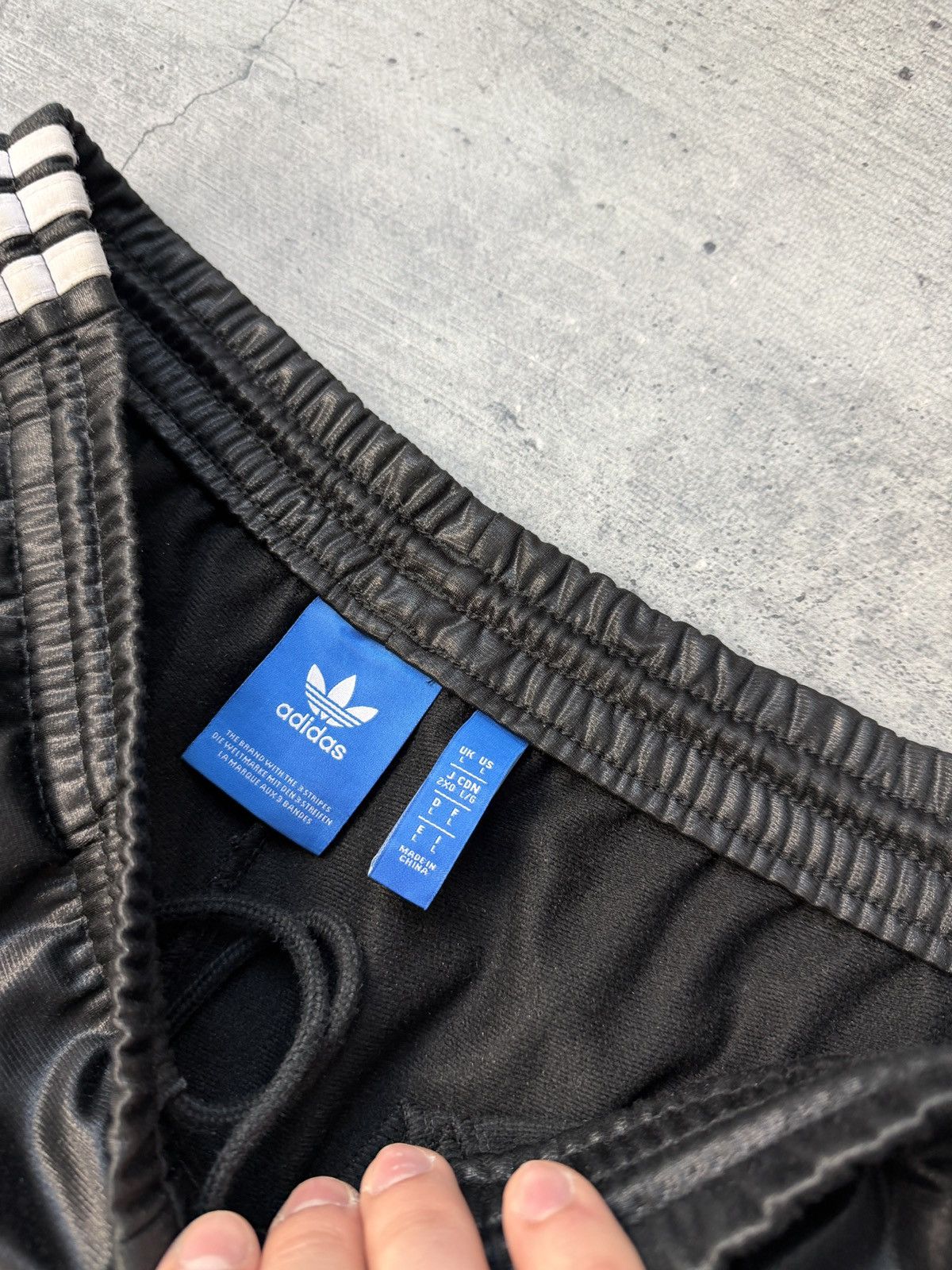 Adidas Vintage Adidas Pants Logo Rare Streetwear Casual Style VTg Size US 34 / EU 50 - 7 Thumbnail