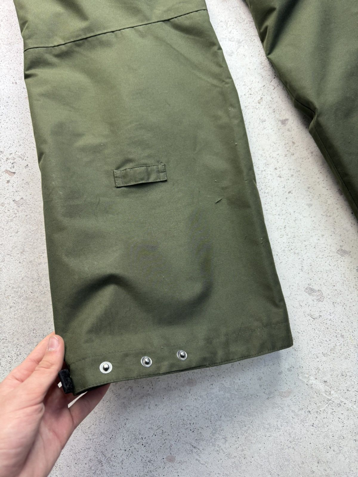 Oakley Vintage Oakley Multi-pocket Cargo Ski Pants Size M Size US 32 / EU 48 - 16 Thumbnail