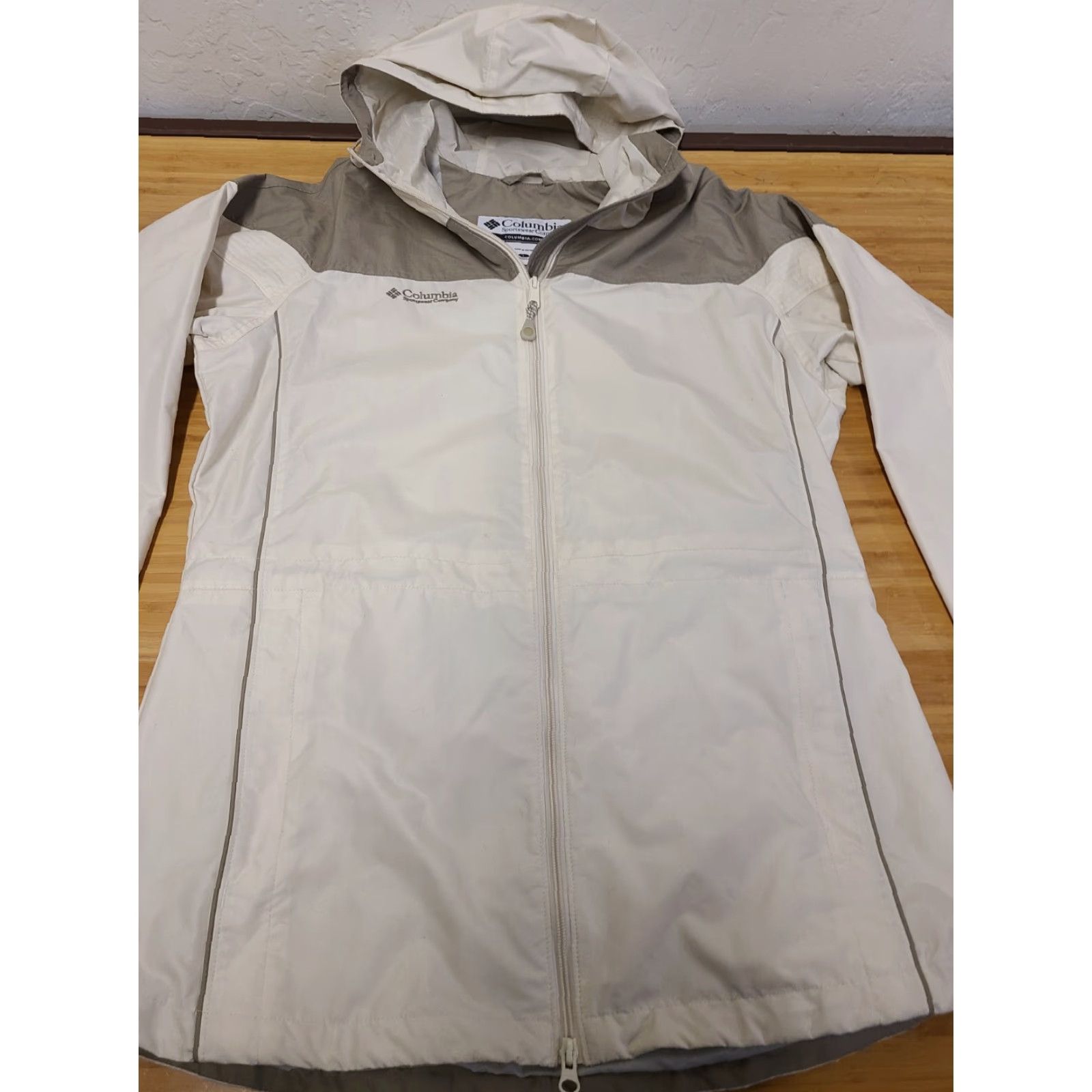 Vintage Columbia Jacket Womens Large Tan Full Zip Hooded Pockets All Seasons Outdoor Nylon Size L / US 10 / IT 46 - 3 Thumbnail