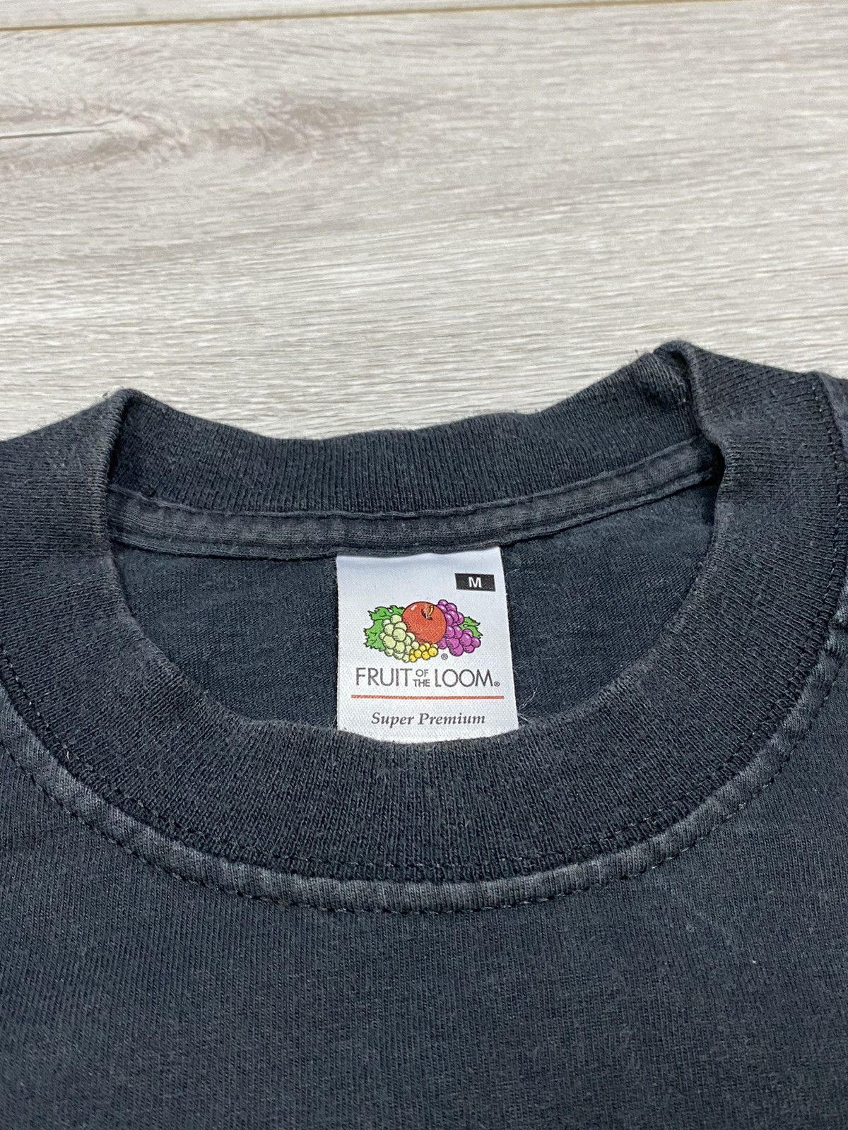 Band Tees Beatles Apple Revolver vintage 2005 t-shirt fade face print Size US M / EU 48-50 / 2 - 4 Thumbnail