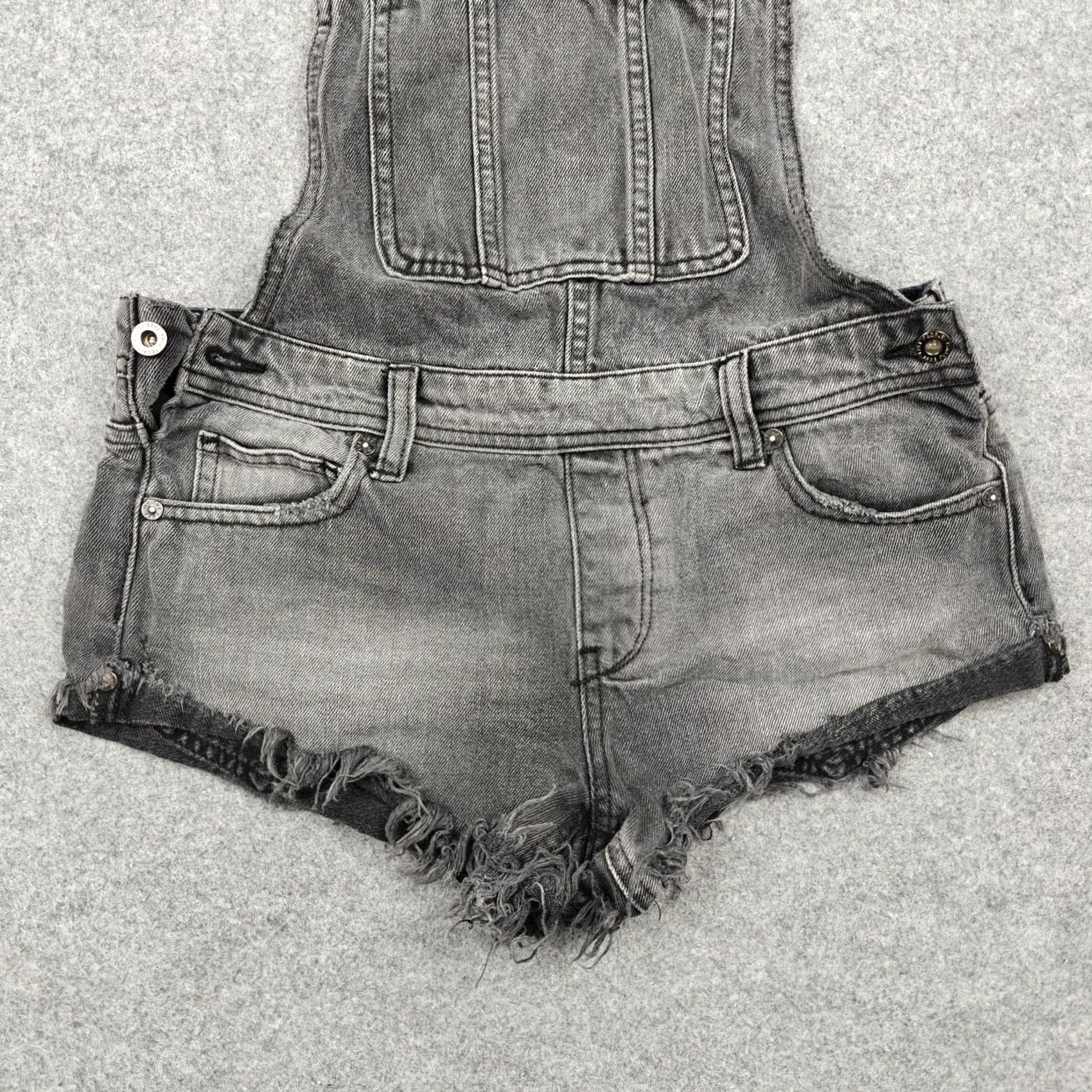 Vintage We The Free Shortalls Overalls Womens 25 Gray Denim Frayed Adjustable Straps Size 42" / US 20 - 2 Thumbnail