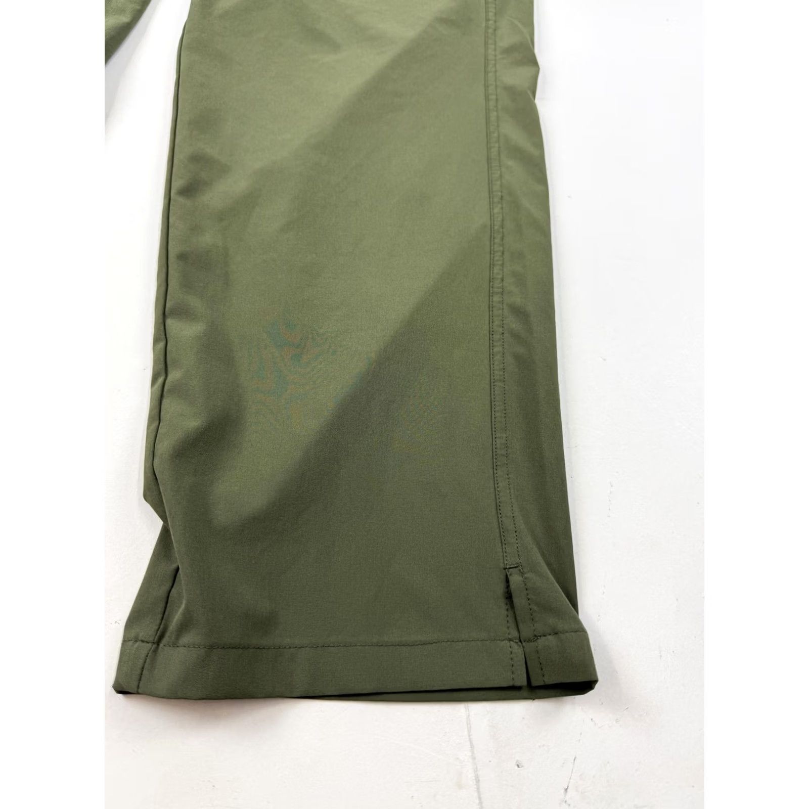 Eddie Bauer Eddie Bauer Pants Womens XL Green Pull On Elastic Waist Hiking Travel Khakis Size 40" / US 18 - 2 Thumbnail