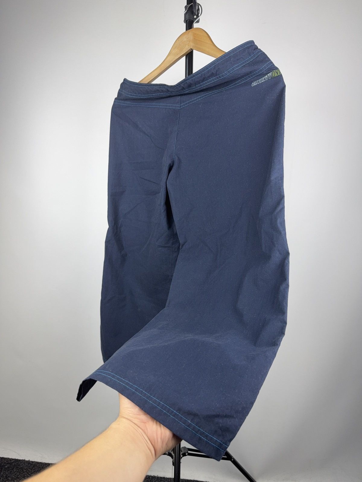 Nike Vintage Dead stock Retro Nike 00s Capri women’s 10 / S size Size 28" / US 6 / IT 42 - 10 Thumbnail