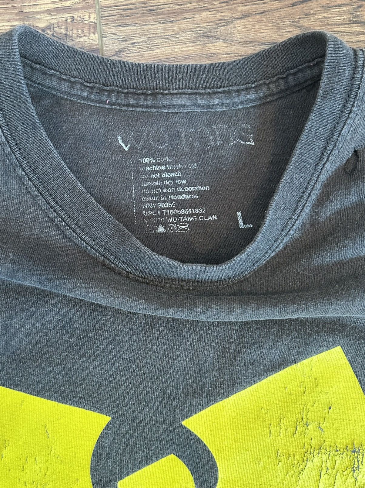 Rap Tees Distressed Wu Tang Clan Classic Rap Tee Size US L / EU 52-54 / 3 - 4 Thumbnail