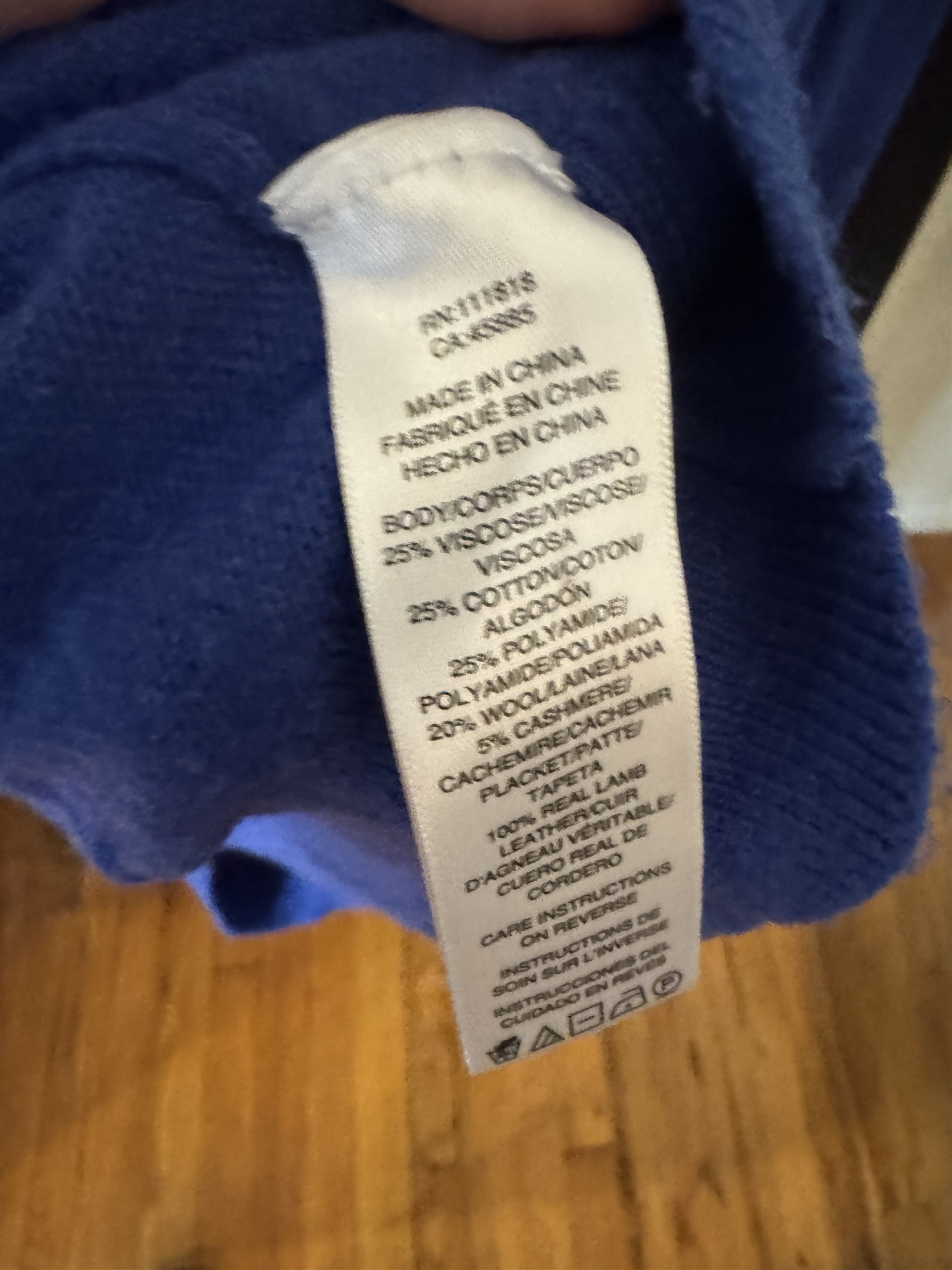 Michael Kors Michael Kors Blue Sweatshirt. US L. Gently Used Size US L / EU 52-54 / 3 - 2 Thumbnail