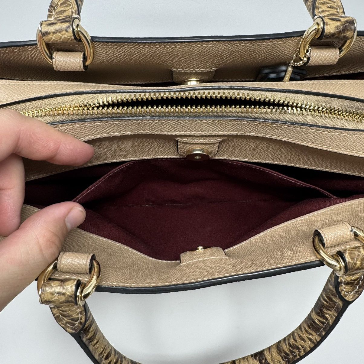Coach Coach Lillie Carryall Daisy Applique Bag Snake Leather Size ONE SIZE - 15 Thumbnail