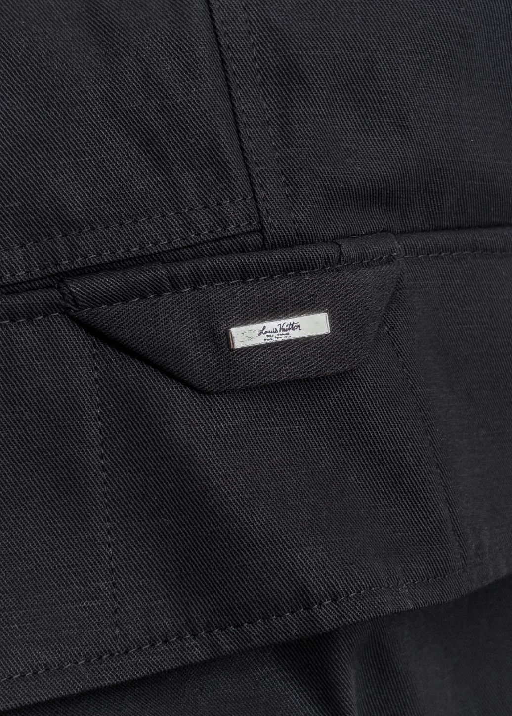 Louis Vuitton Louis Vuitton Black LVSE Soft Cargo Bermuda Shorts Size US 36 / EU 52 - 6 Thumbnail