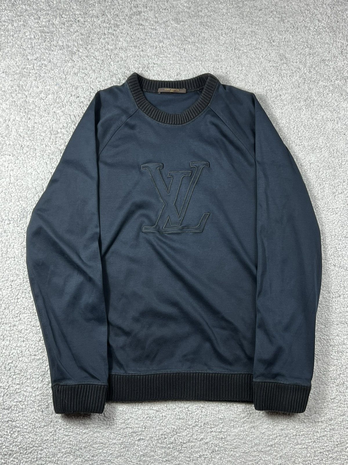 Louis Vuitton Louis Vuitton LV Embroidered Logo Blue Swetshirt Size L Size US L / EU 52-54 / 3 - 1 Thumbnail