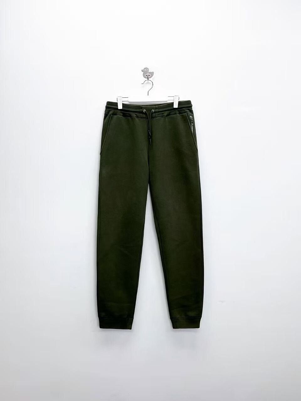 Louis Vuitton louis vuitton olive green drawstring pants Size US 28 / EU 44 - 1 Thumbnail