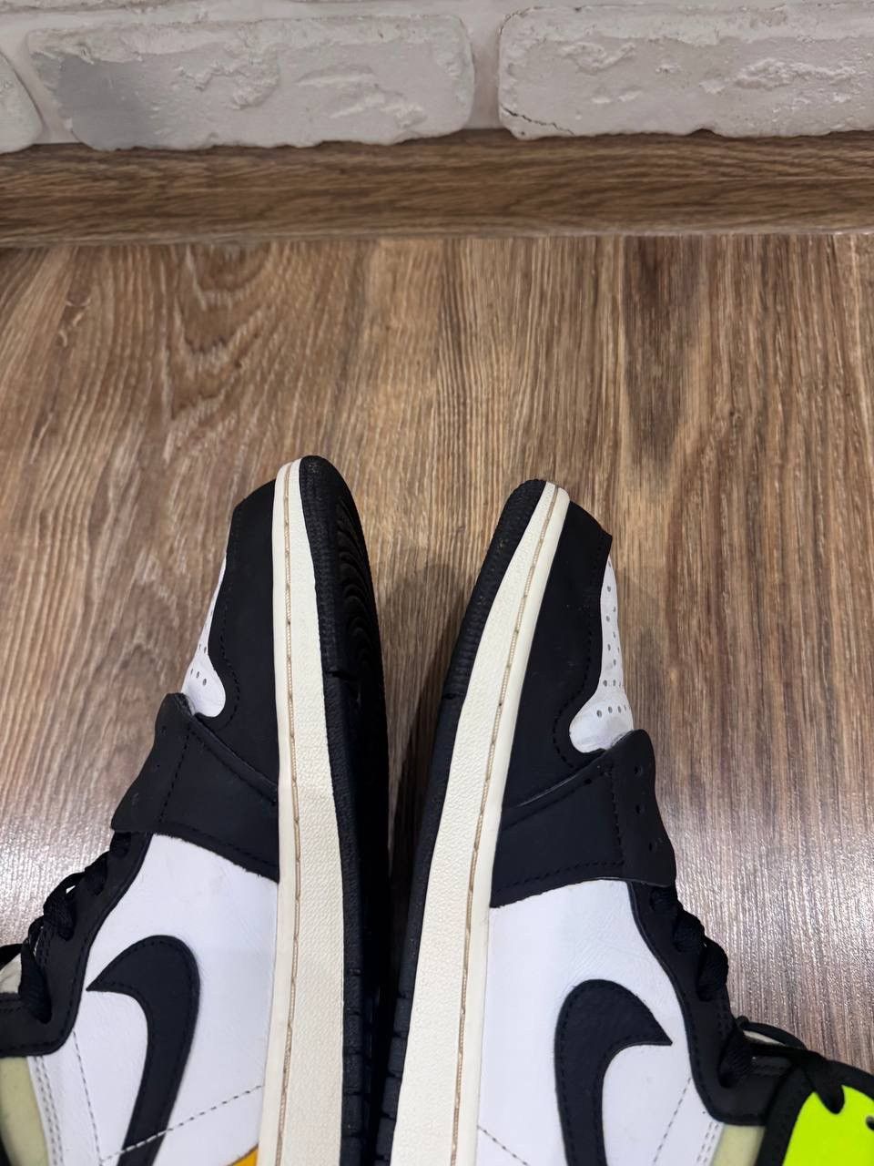 Nike Nike Air Jordan 1 Retro High OG Size 41 US 8 Size US 8 / EU 41 - 16 Thumbnail