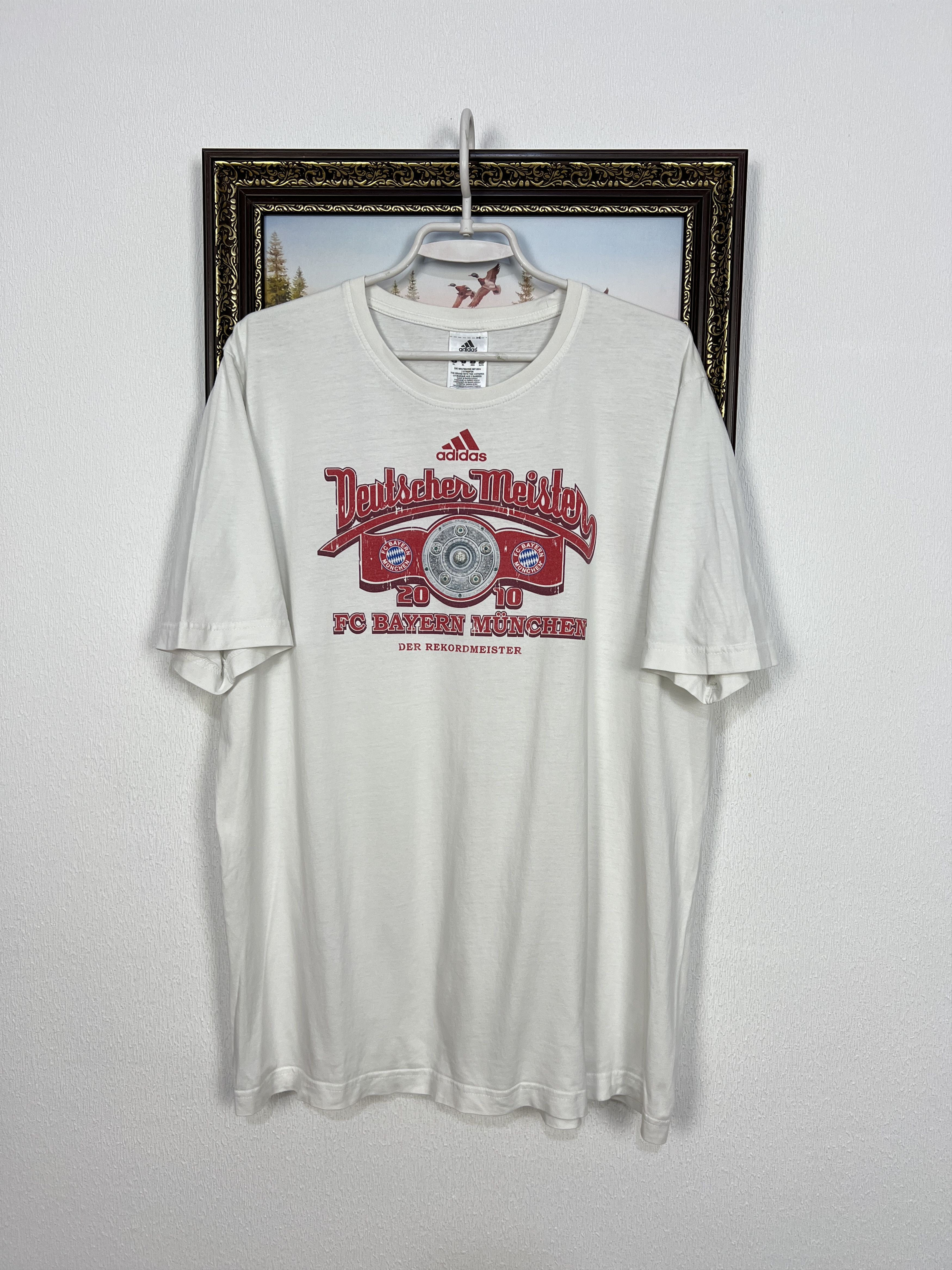 Vintage Vintage 2010 Adidas Bayern Munich Football Deutscher Meister Size US XL / EU 56 / 4 - 1 Thumbnail