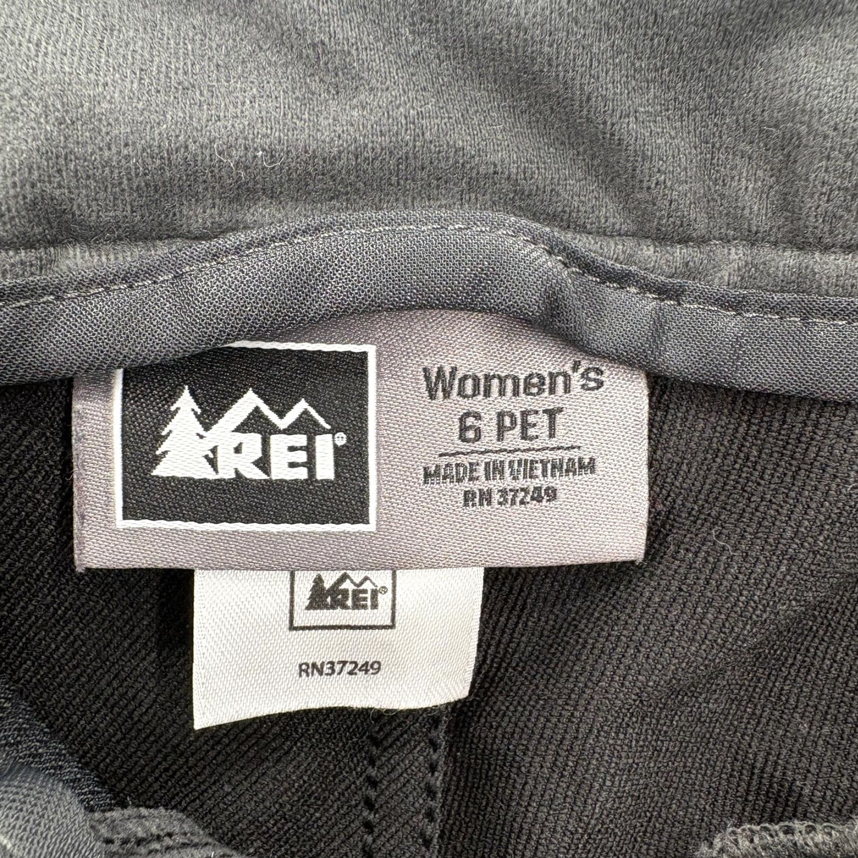 Vintage REI Mistral Soft Shell Hiking Pants Womens 6P Petite Gray Zip Ankle Pockets Stretch Camp Size 28" / US 6 / IT 42 - 4 Thumbnail
