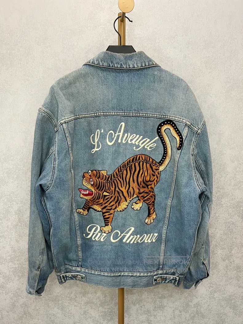Gucci Tiger embroidered denim jacket