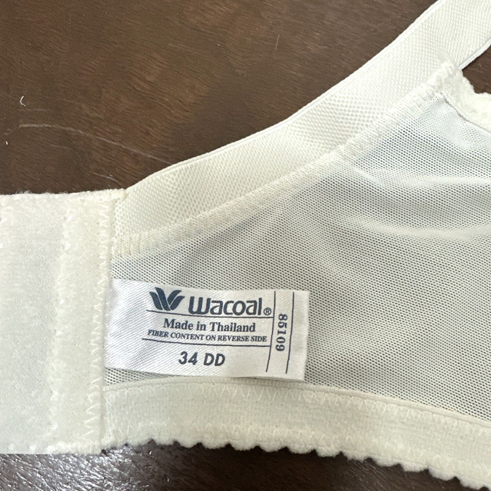 Vintage VINTAGE Wacoal Beige Sheer Lace Nylon Bullet Bra Size 34DD NEW NOS Size ONE SIZE - 6 Thumbnail