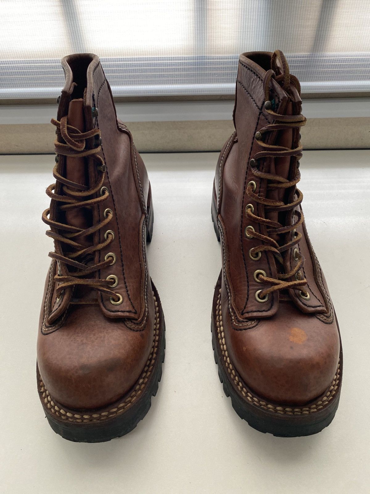 LONE WOLF × Sugar Cane Vintage Sugar Cane Lone Wolf logger with vibram lug sole Size US 7.5 / EU 40-41 - 2 Thumbnail