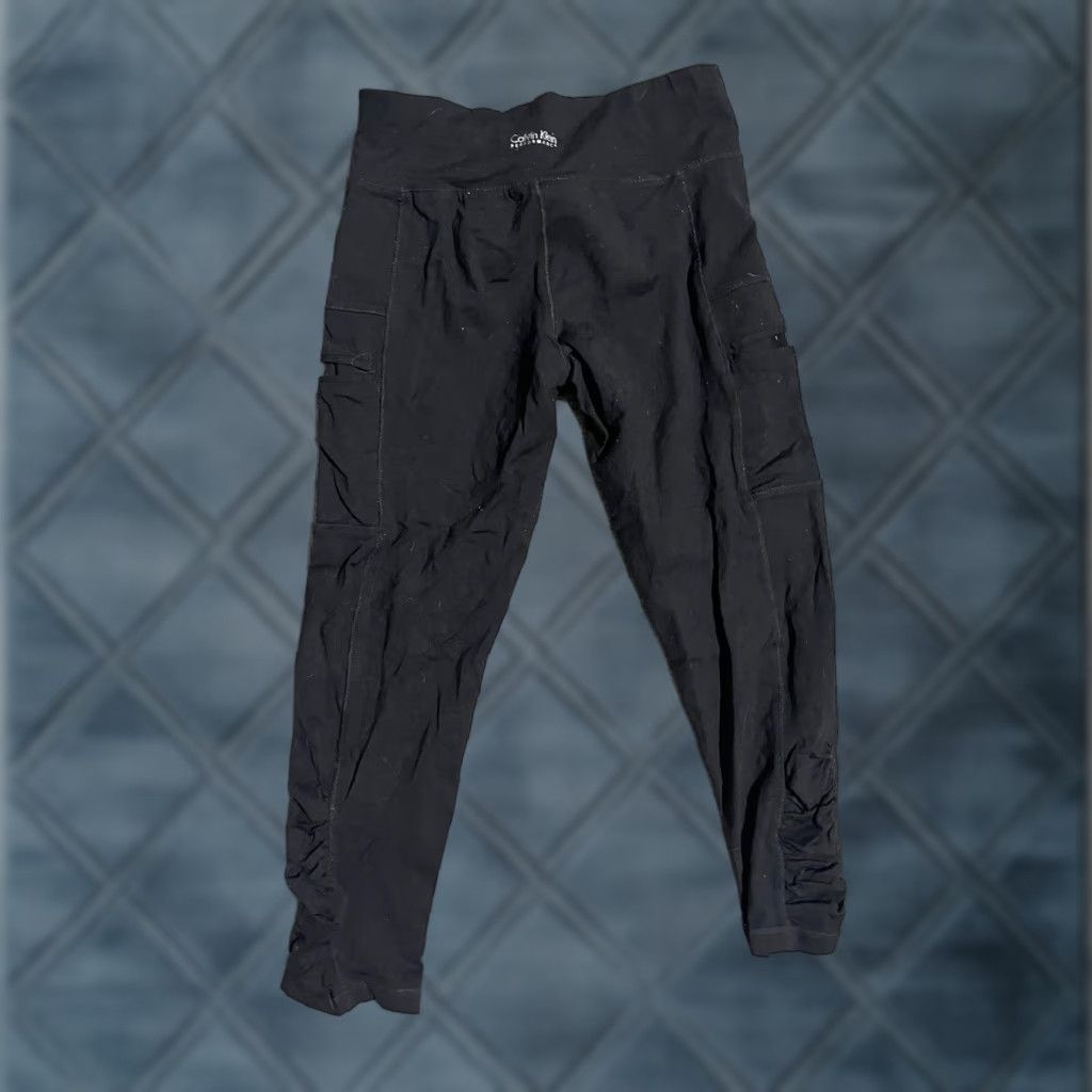 Calvin Klein Calvin Klein Performance Capris Womens M Black Leggings Logo Spellout Quick Dry Policy? Size 32" / US 10 / IT 46 - 1 Thumbnail
