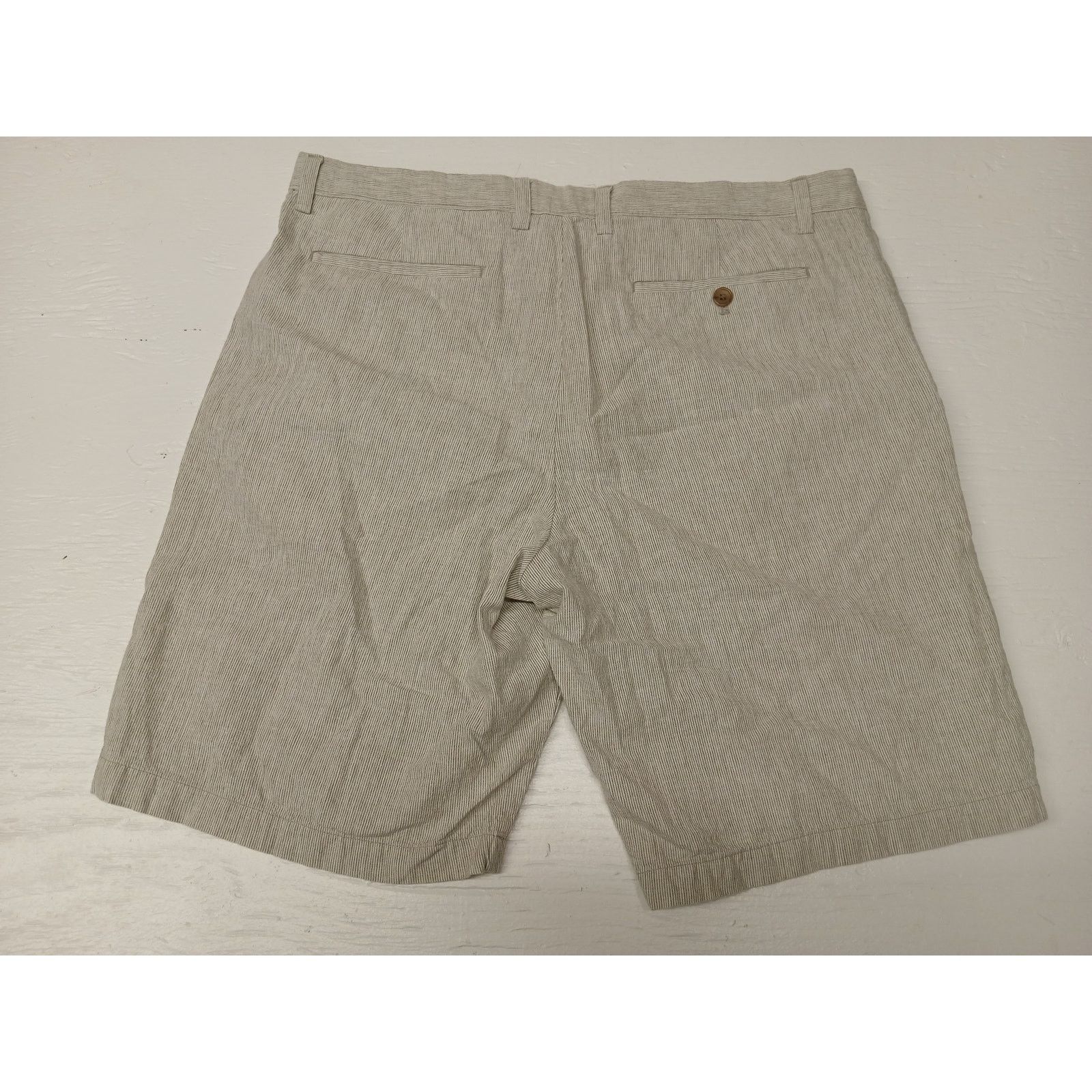 Banana Republic Banana Republic (36) Beige Polyester Mens Shorts Size US 36 / EU 52 - 8 Thumbnail