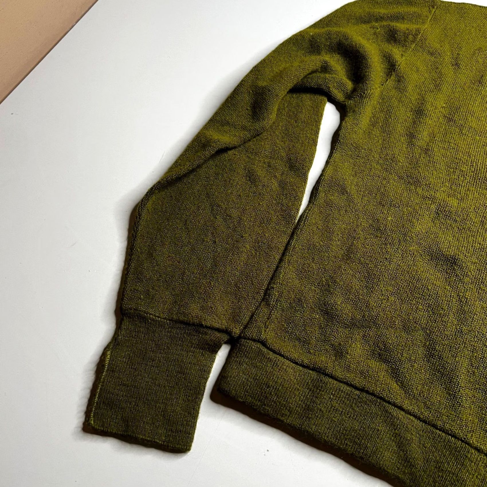 Olive VINTAGE Puritan Gary Player Sweater Mens S Olive Green Orlon 1960s V-Neck Size US S / EU 44-46 / 1 - 4 Thumbnail