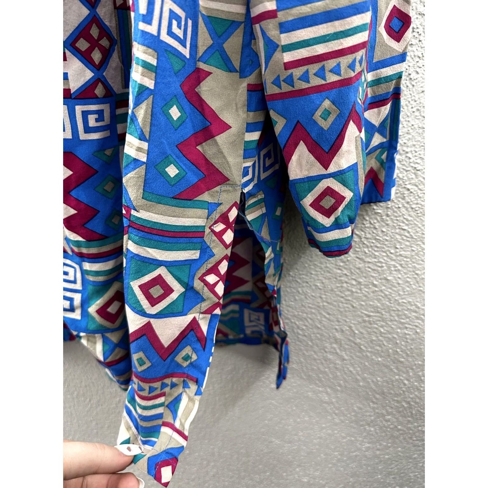 Vintage Pape'll Too Womens Blouse Button-Up Silk Aztec Long Sleeve Size 10 Blue Geometric Regular Styling Bohemian Mens? Womens Size L / US 10 / IT 46 - 3 Thumbnail