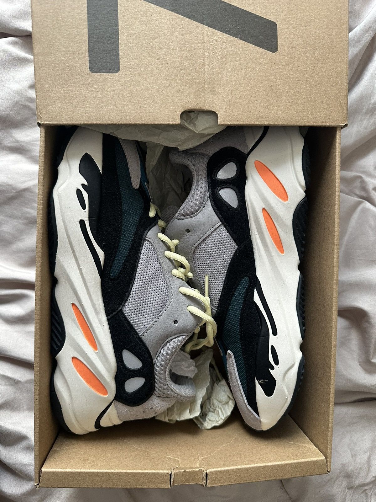 yeezy 700 wave runners