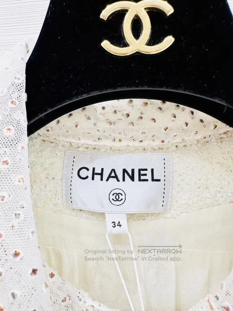 Chanel Chanel 20SS Beige Dress F34. Size US 34 / EU 50 - 2 Thumbnail