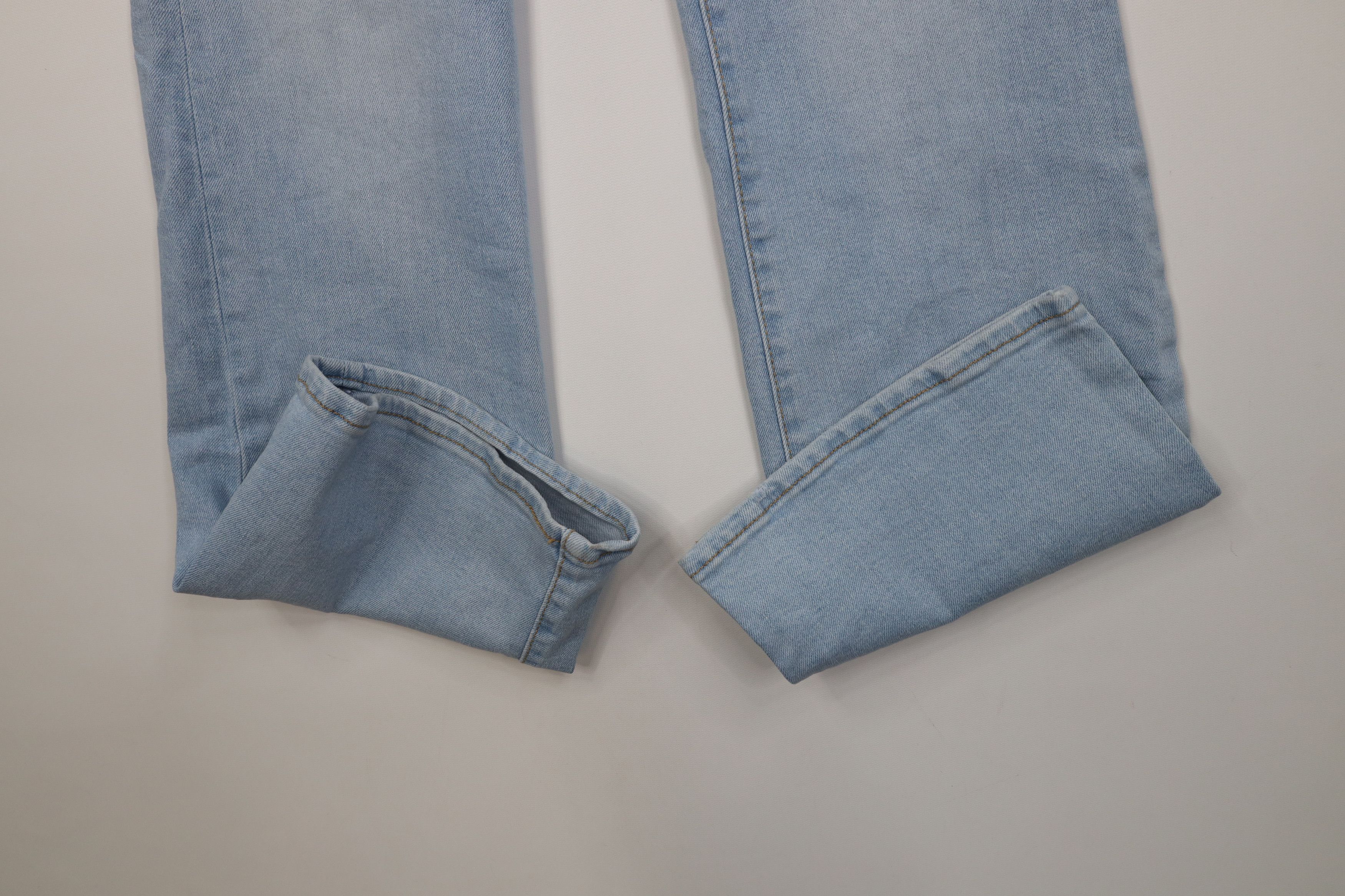 Levi's Vintage Y2K Levis Button Fly Ribcage Bootcut Wide Leg Jeans Size 30" / US 8 / IT 44 - 5 Thumbnail