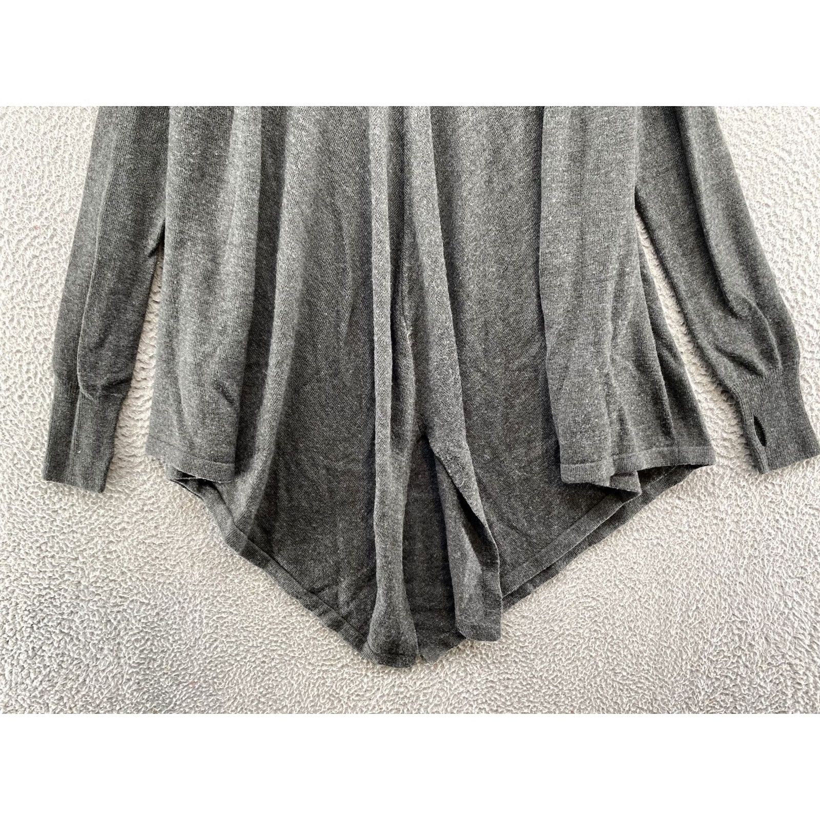 Vintage The Limited Sweater Dress Women's Gray Merino Wool Blend XS V-Neck Long Sleeve Knit Size XS / US 0-2 / IT 36-38 - 2 Thumbnail