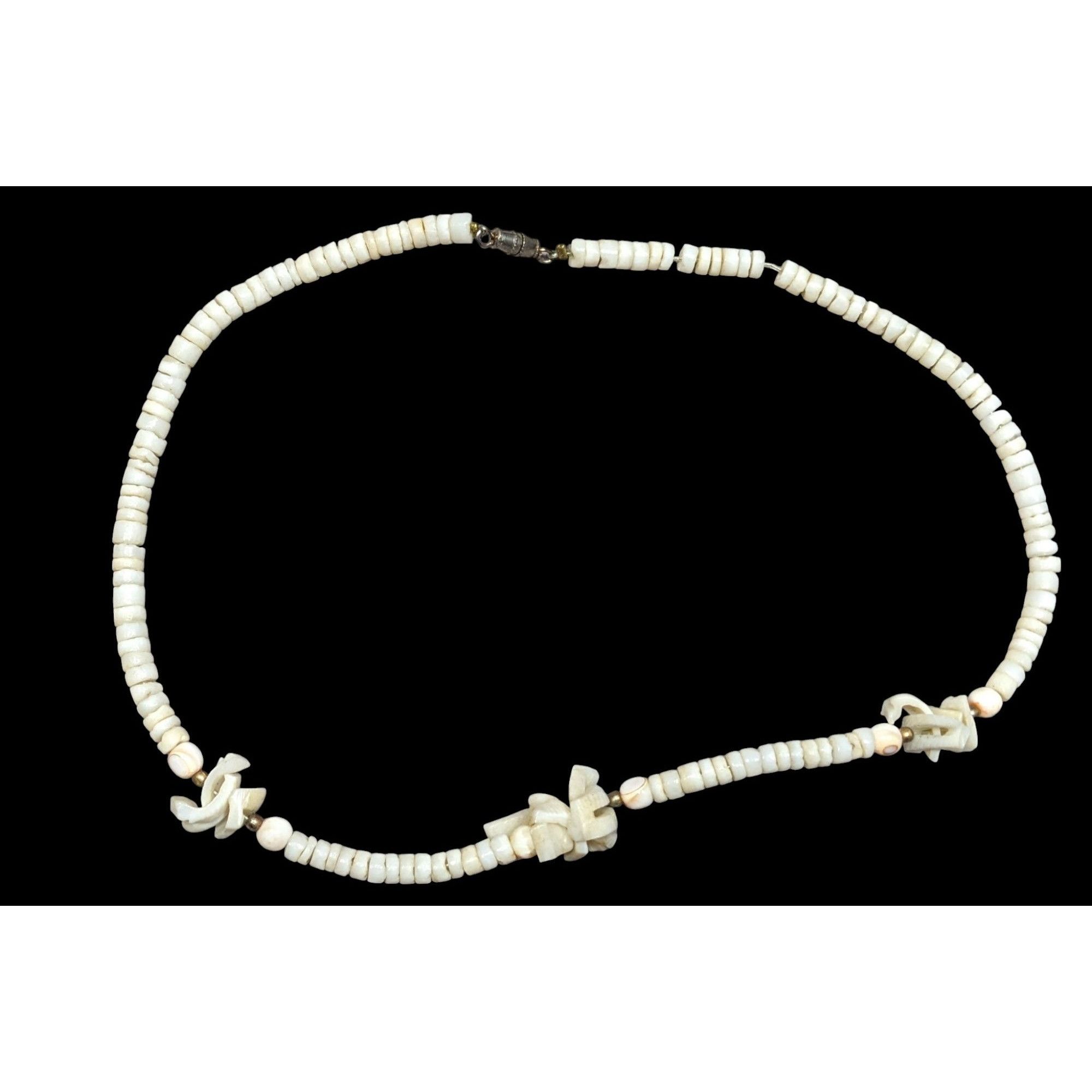 Other Vintage 90s White Shell Chip Beaded Necklace Size ONE SIZE - 1 Thumbnail