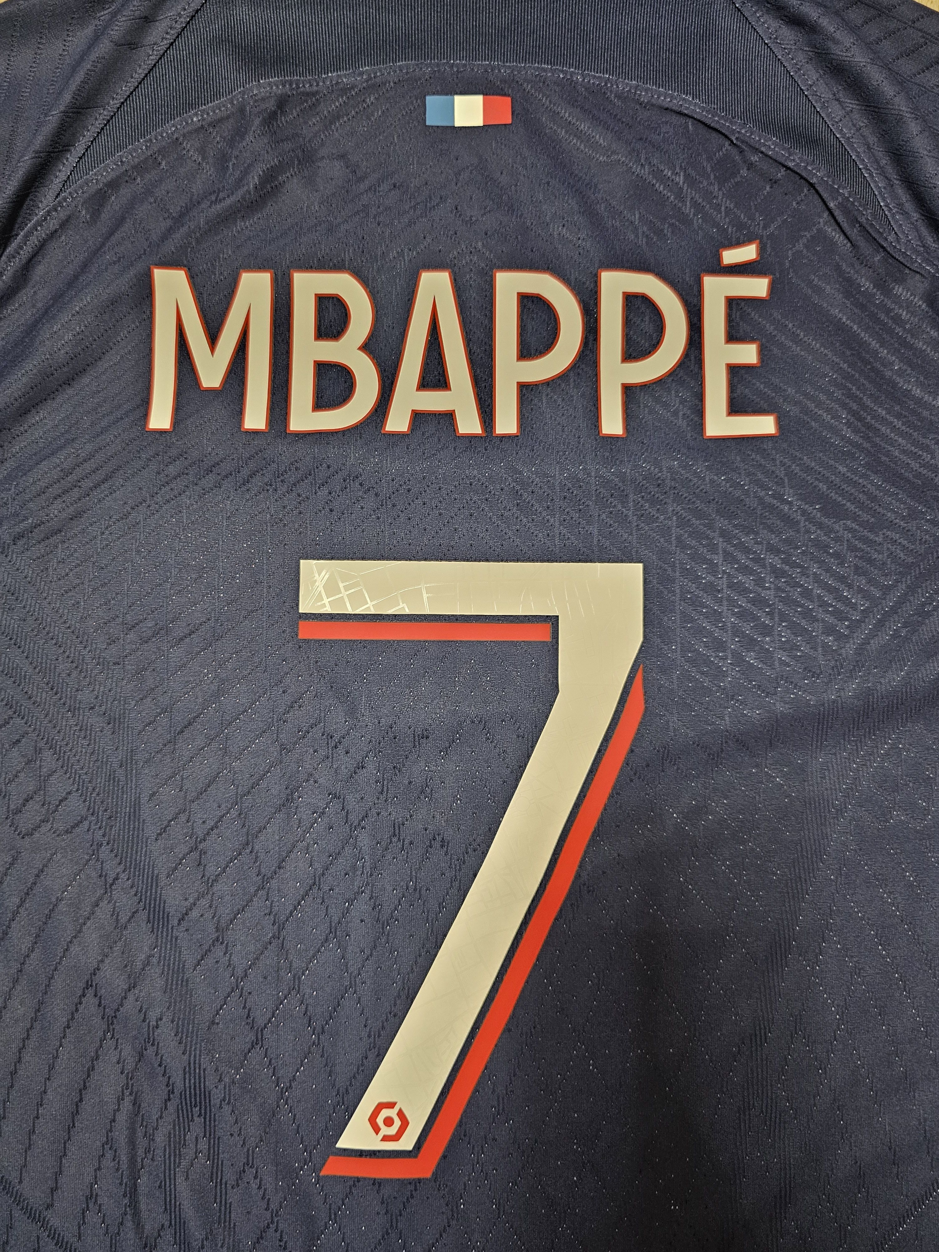 Nike PSG PARIS SAINT-GERMAIN MBAPPE PLAYER VERSION FOOTBALL SHIRT Size US L / EU 52-54 / 3 - 5 Thumbnail