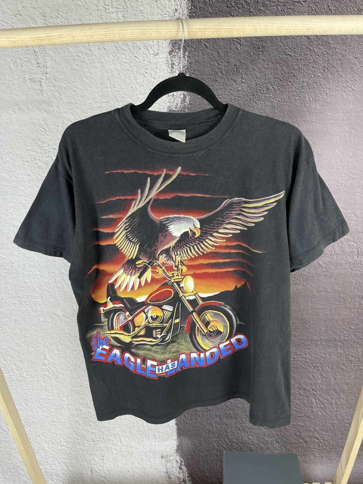 Vintage Vintage 90s the eagle has landed band tee motorcycle shirt Size US L / EU 52-54 / 3 - 2 Thumbnail