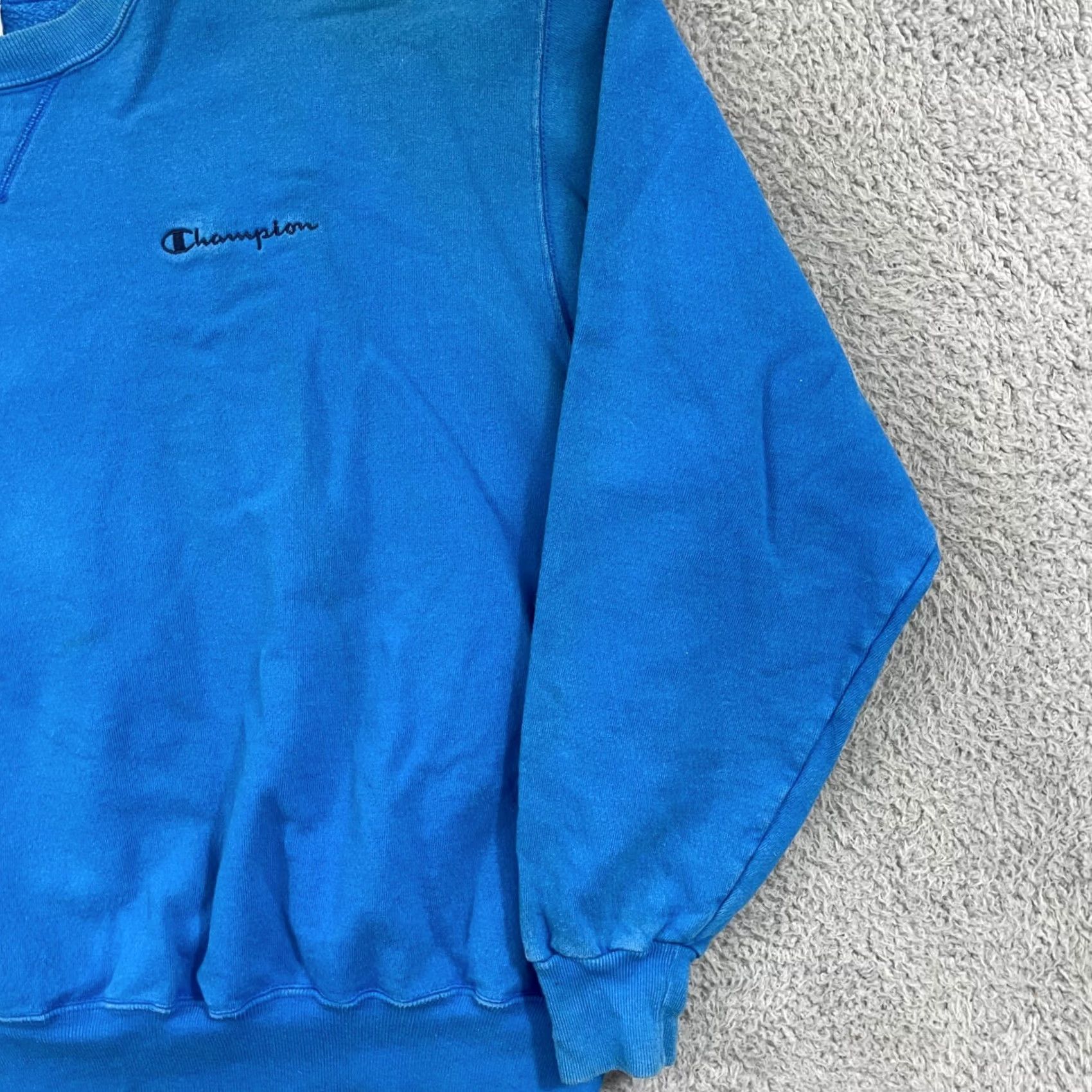 Champion VINTAGE Champion Sweatshirt Adult 2XL Blue Spell Out 90s Pullover Sport Athletic Shirt? Size US XXL / EU 58 / 5 - 5 Thumbnail
