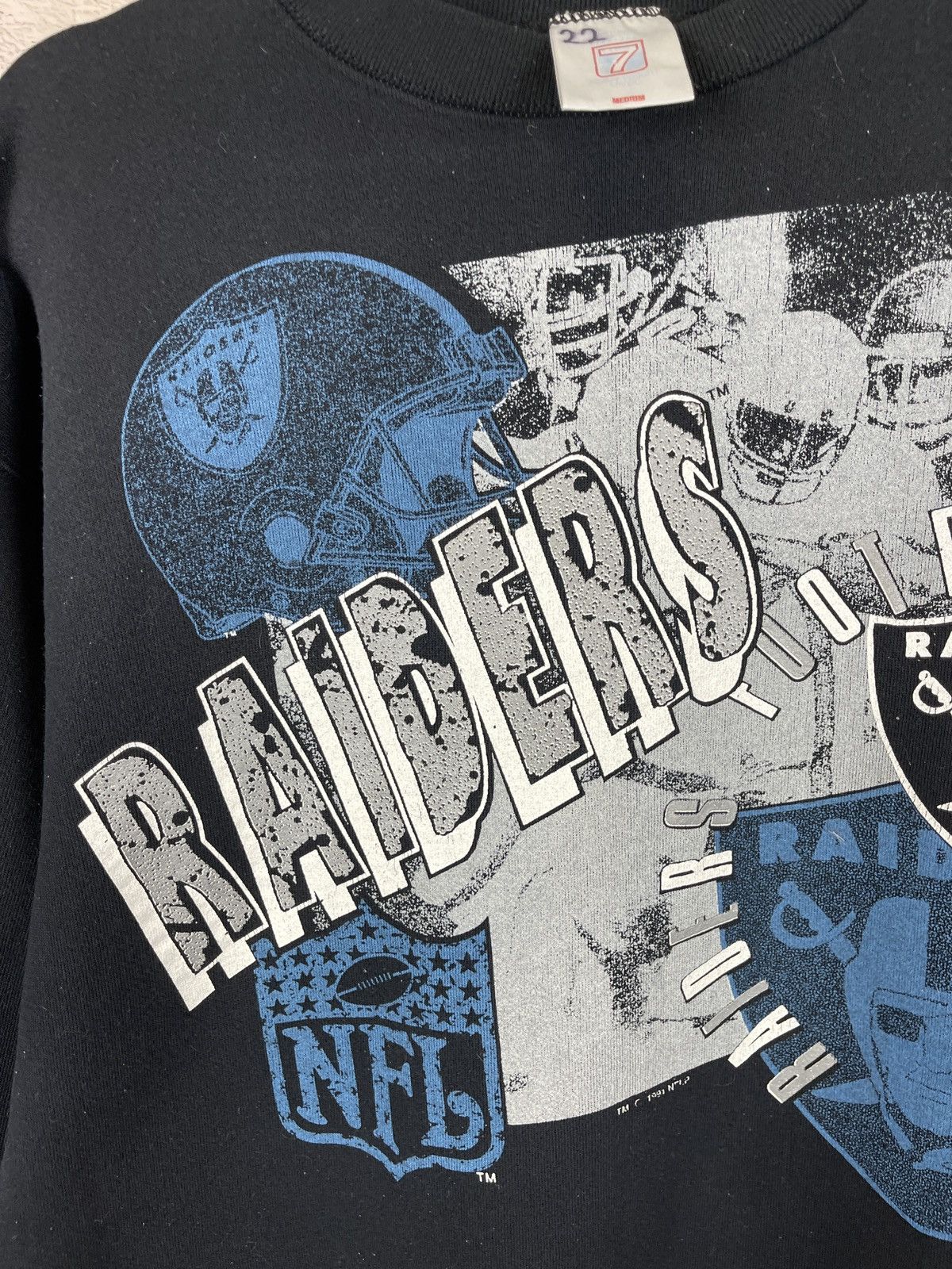 NFL Logo 7 1991 vintage Oakland Raiders NFL big logo sweatshirt Size US M / EU 48-50 / 2 - 4 Thumbnail