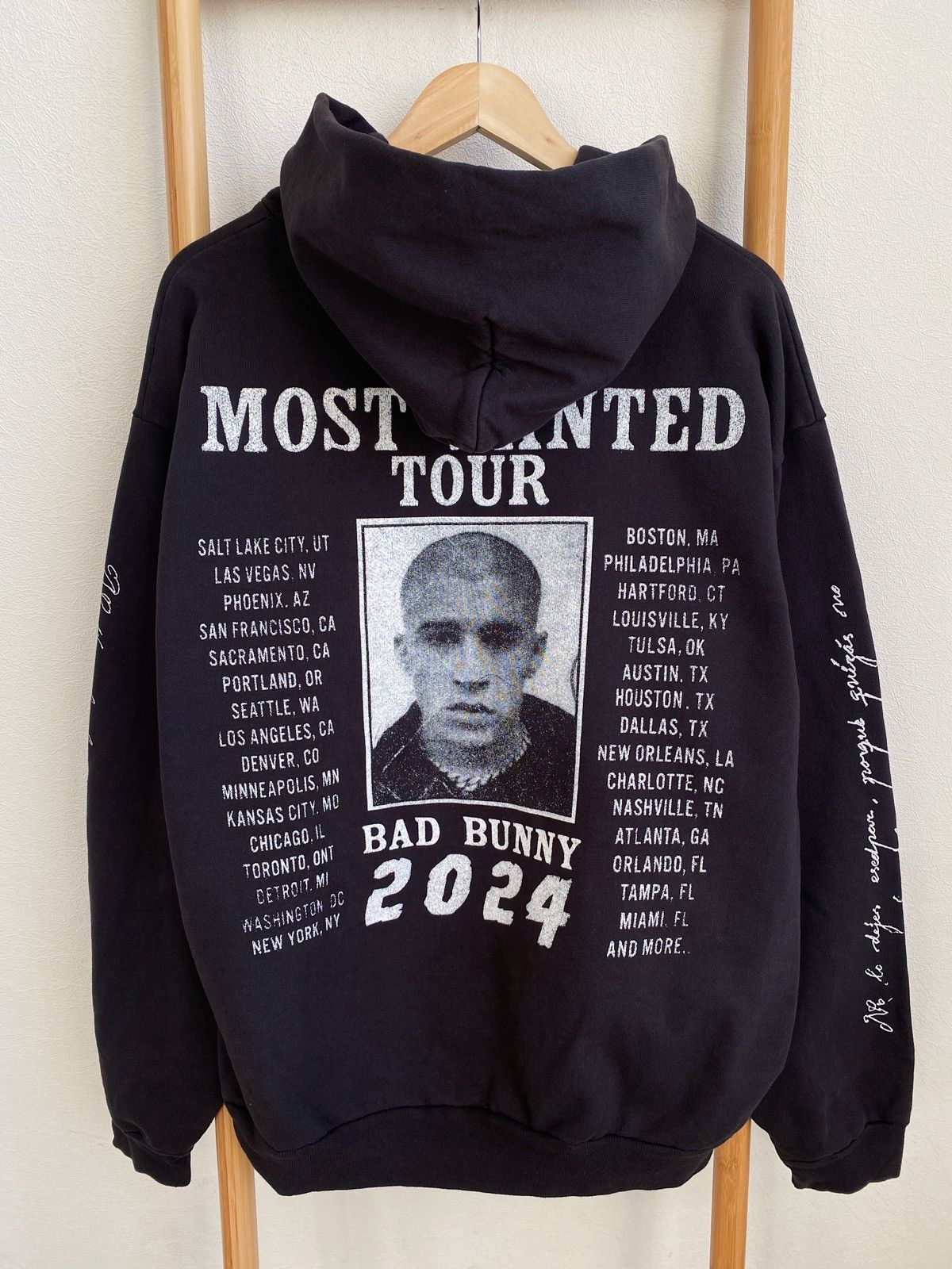 Band Tees Bad Bunny “Most Wanted Tour” 2024 Hoodie Size L Size US L / EU 52-54 / 3 - 13 Thumbnail