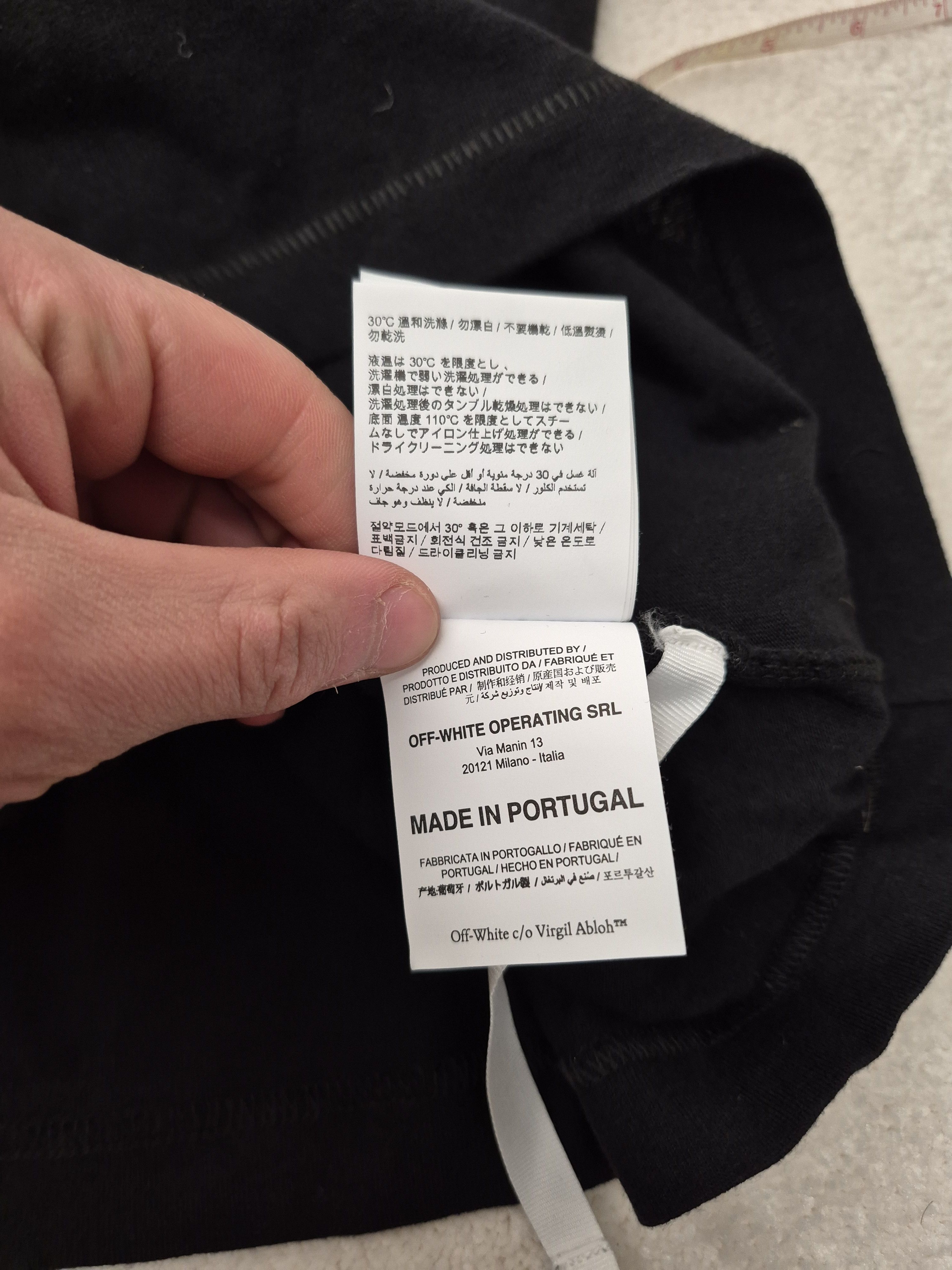 Off-White Off White Black Fire Tape Arrow Virgil New XS Size US XS / EU 42 / 0 - 9 Thumbnail